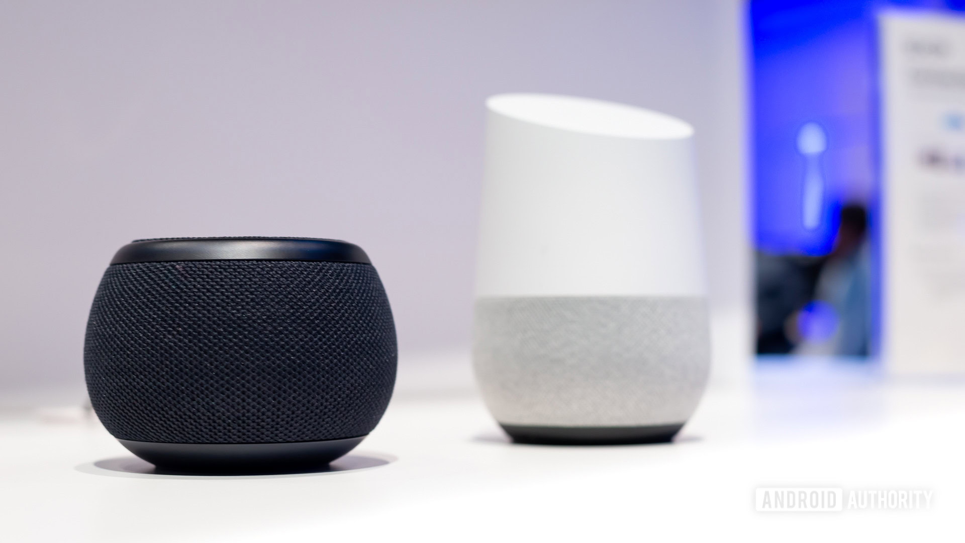 Samsung Galaxy Home Mini vs Google Home 4