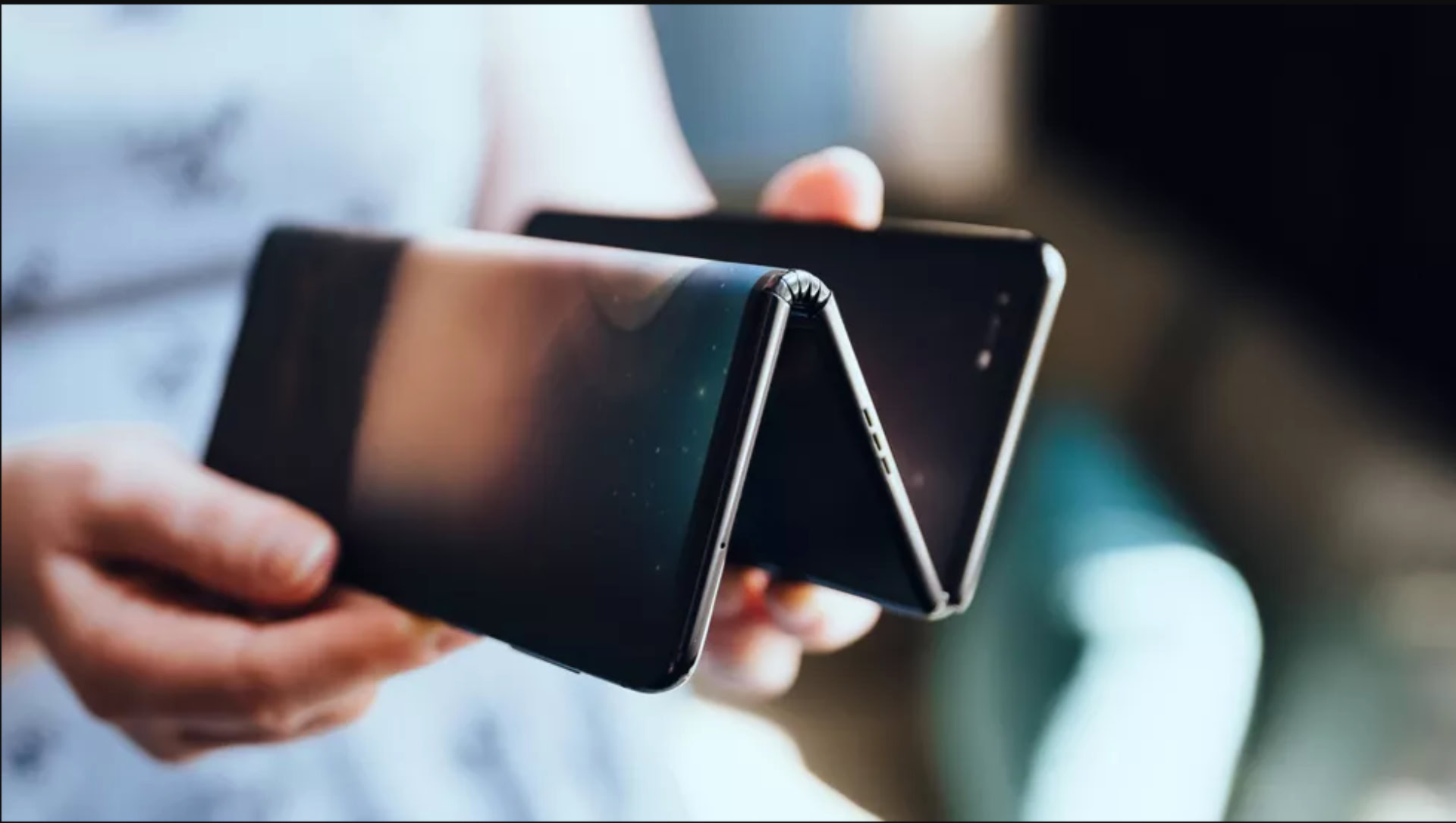 TCL zigzag foldable phone prototype