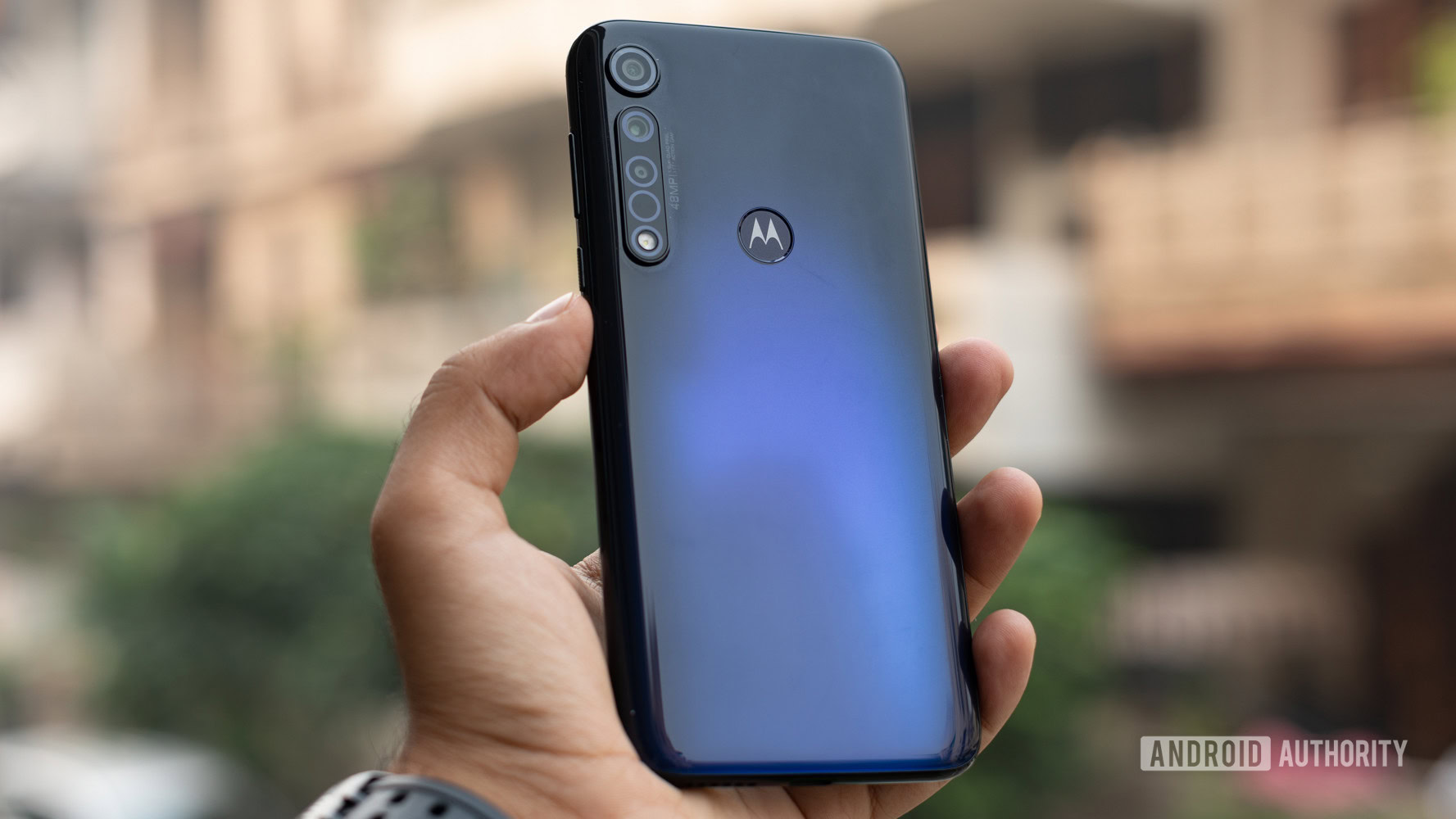 Moto G8 Plus showing moto logo in fingerprint scanner