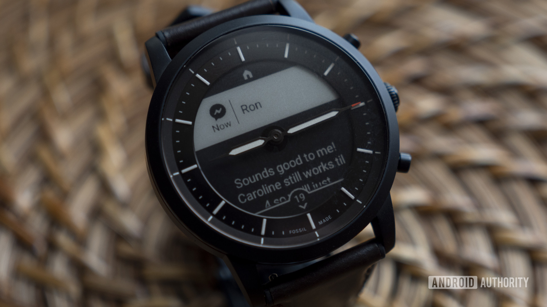 fossil hybrid hr review watch face collider hr notifications