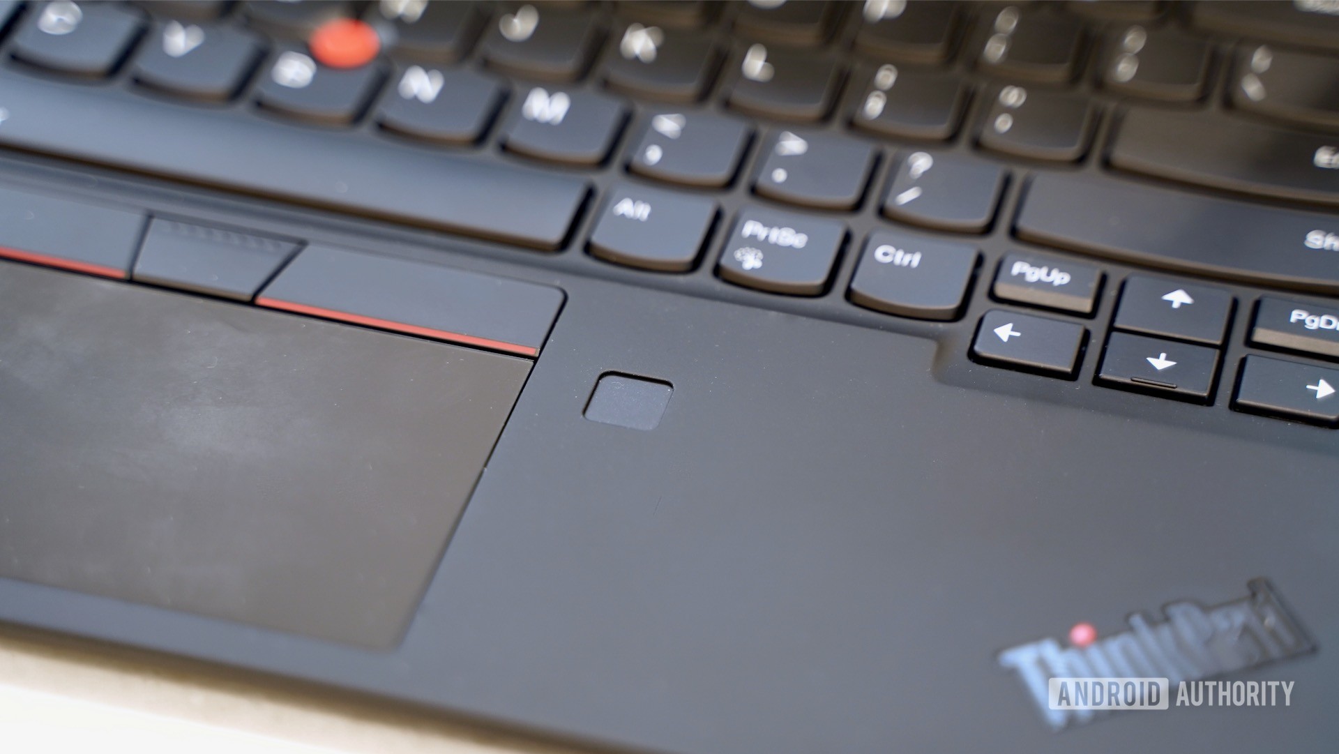 Lenovo ThinkPad X1 Carbon review fingerprint reader