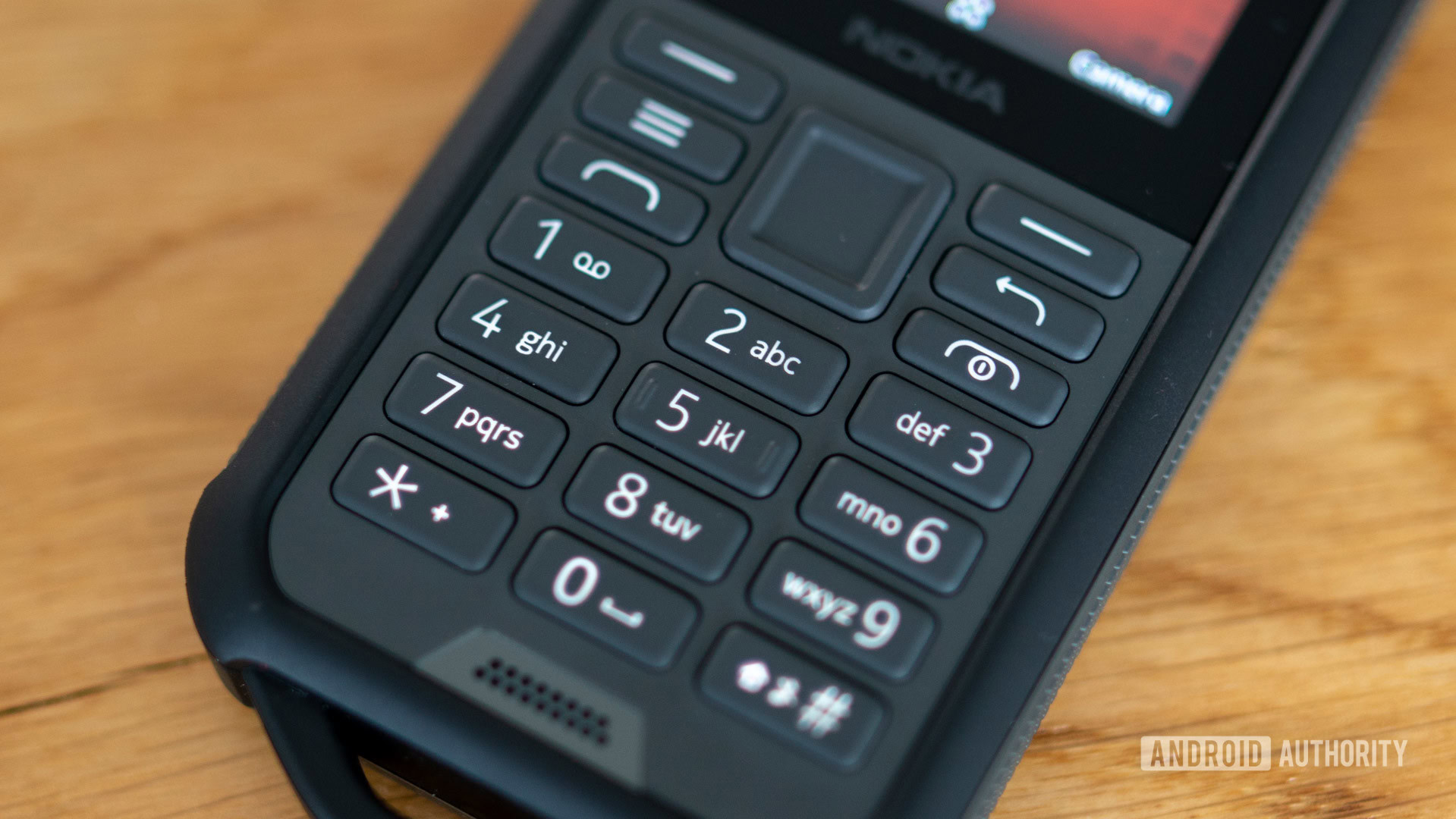 Nokia 800 Tough review T9 keypad