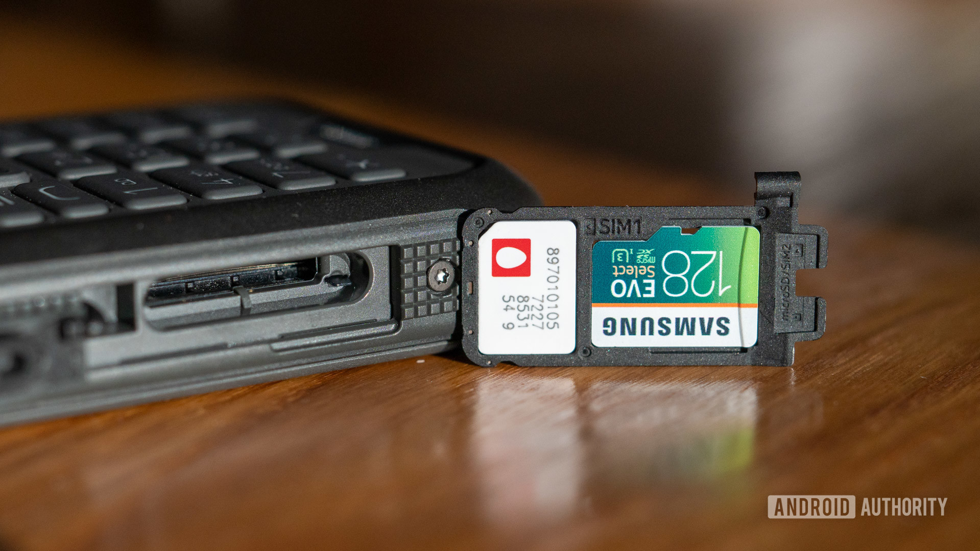 Nokia 800 Tough review dual SIM and microSD card tray