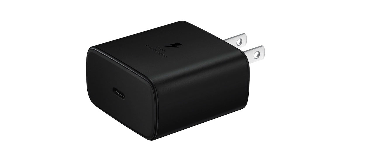 Samsung 45W USB C Fast Charging Wall Charger press render