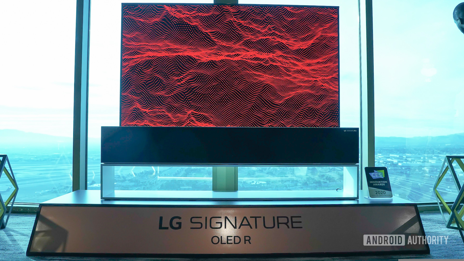 LG OLED Signature R TV