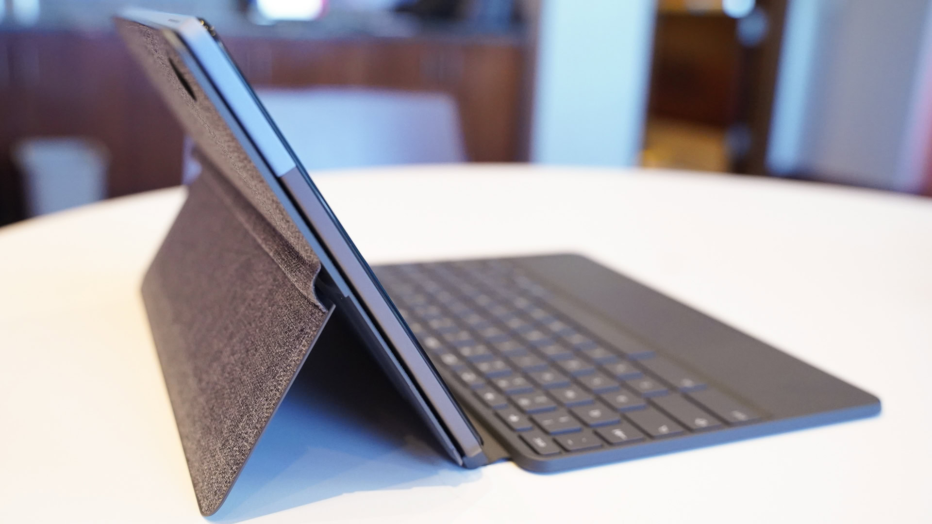 Lenovo IdeaPad Duet kickstand