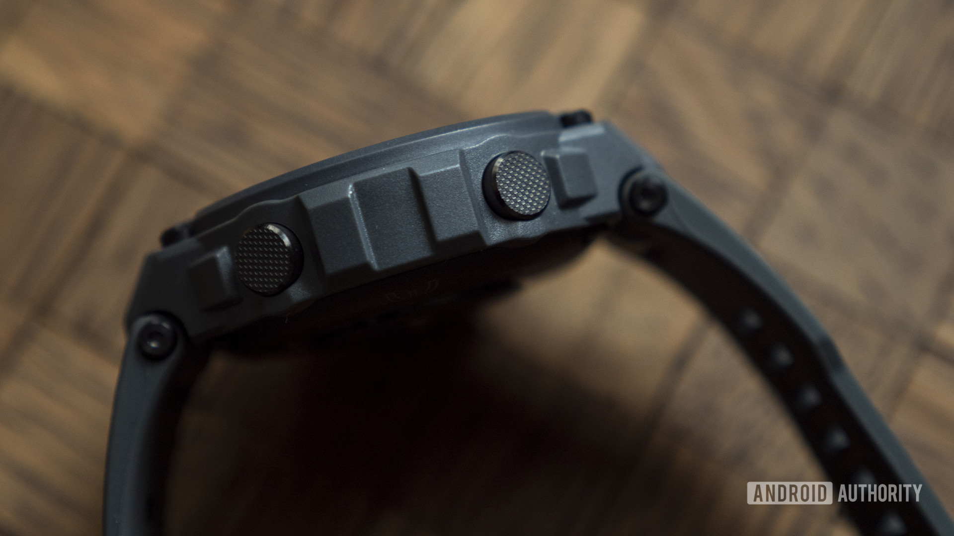 huami amazfit t rex review side buttons
