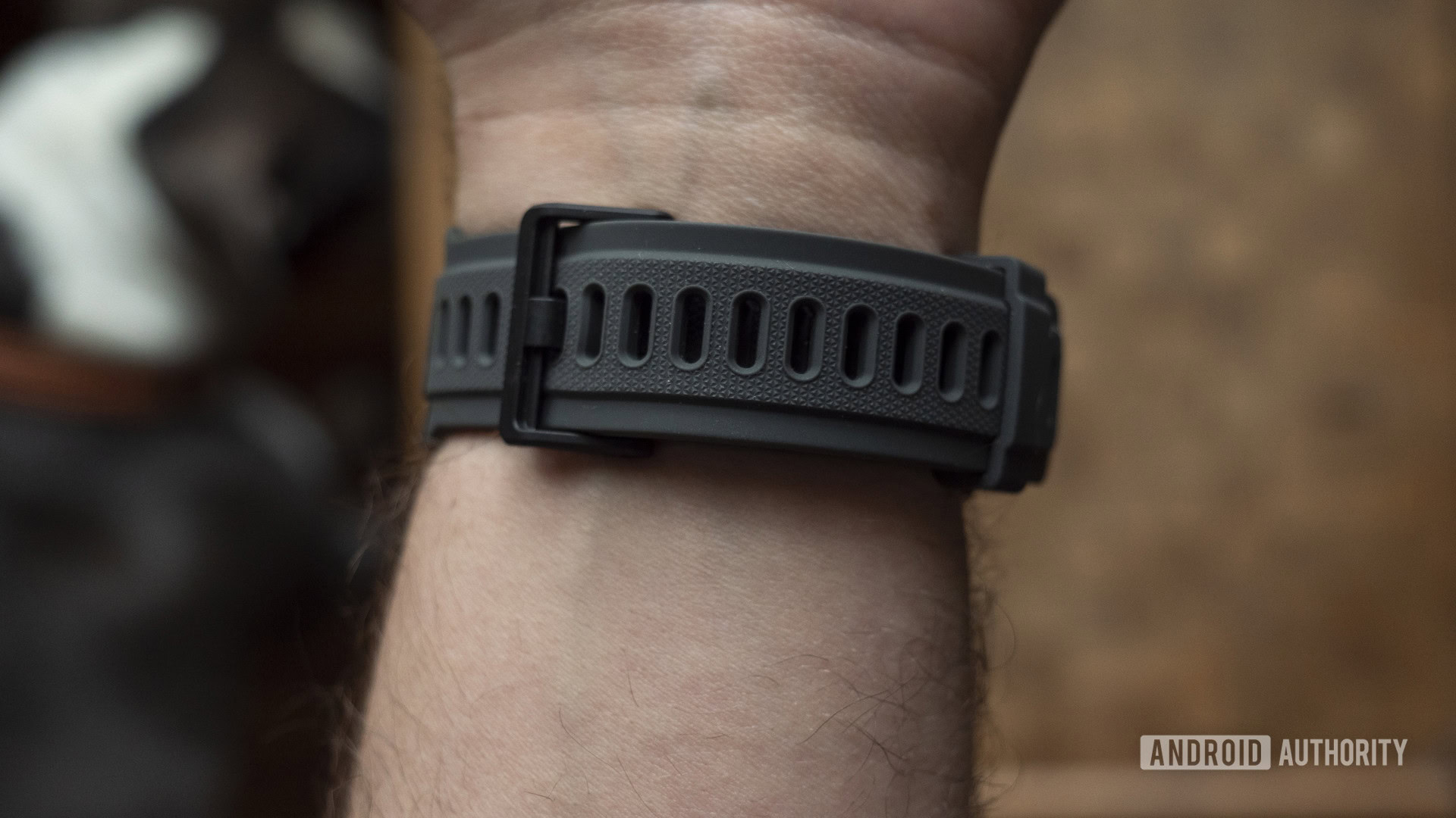 huami amazfit t rex review strap on wrist