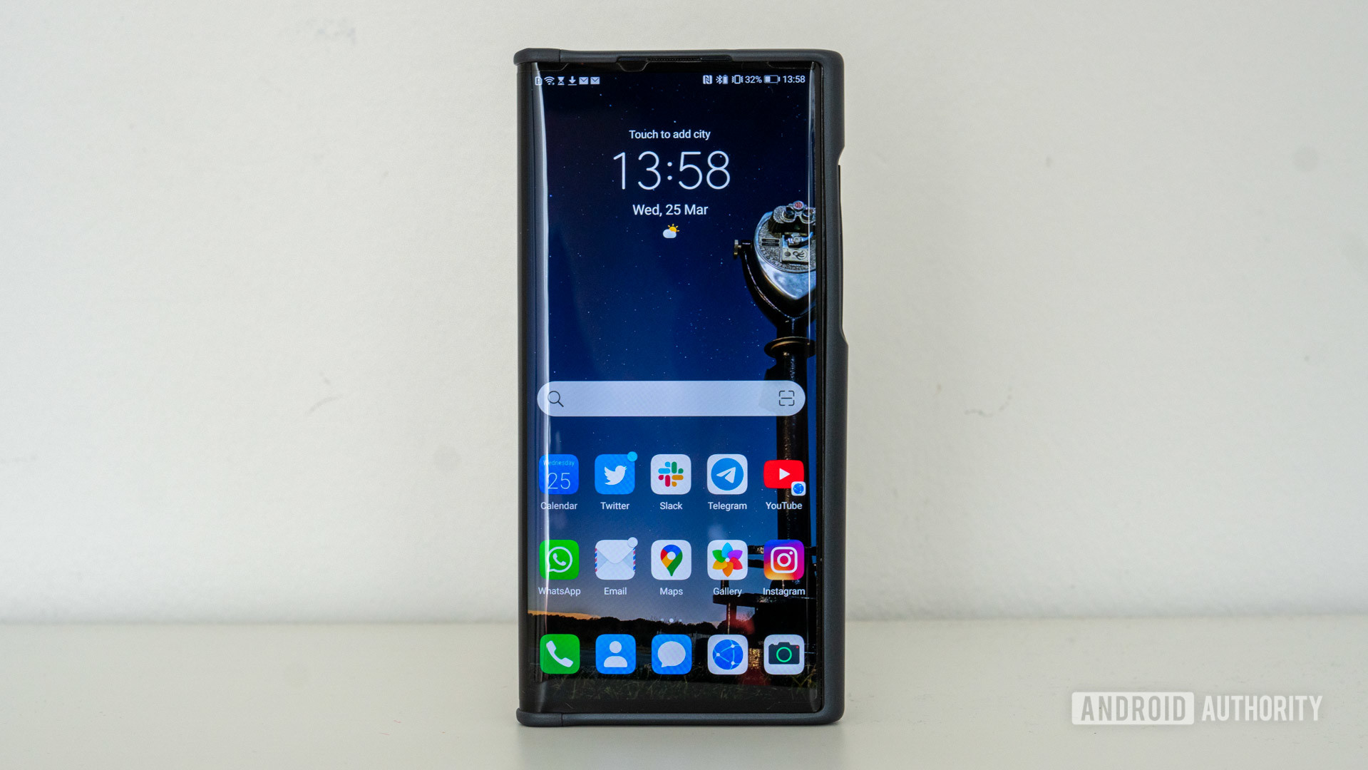 Huawei Mate Xs review home screen standing