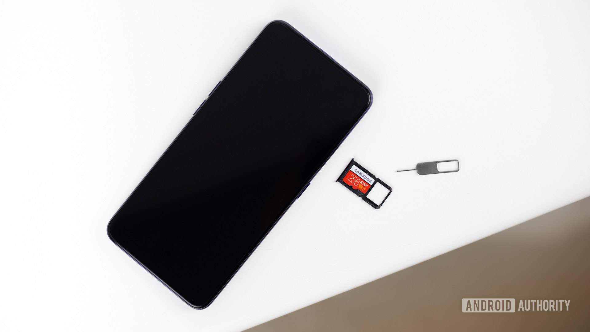 MicroSD card slot stock photo 1 - How to move apps to SD card