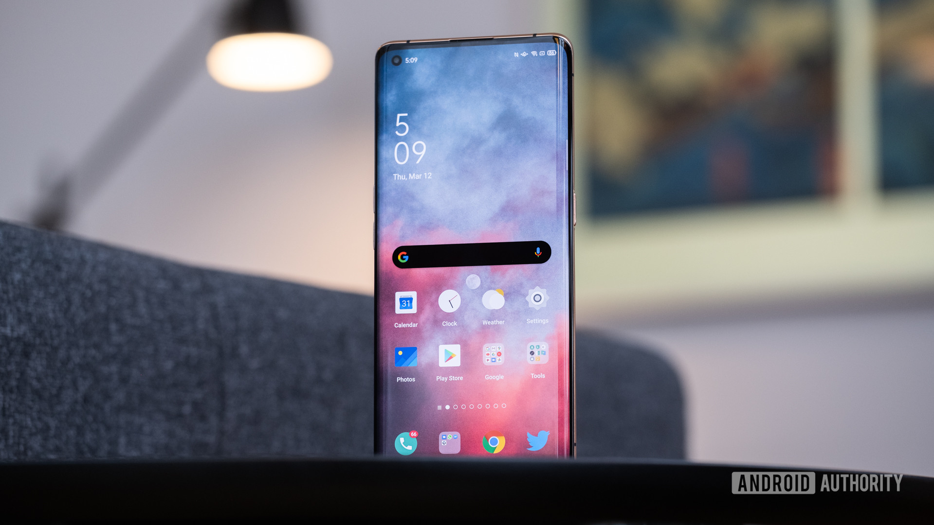 OPPO Find X2 Pro screen standing up 1