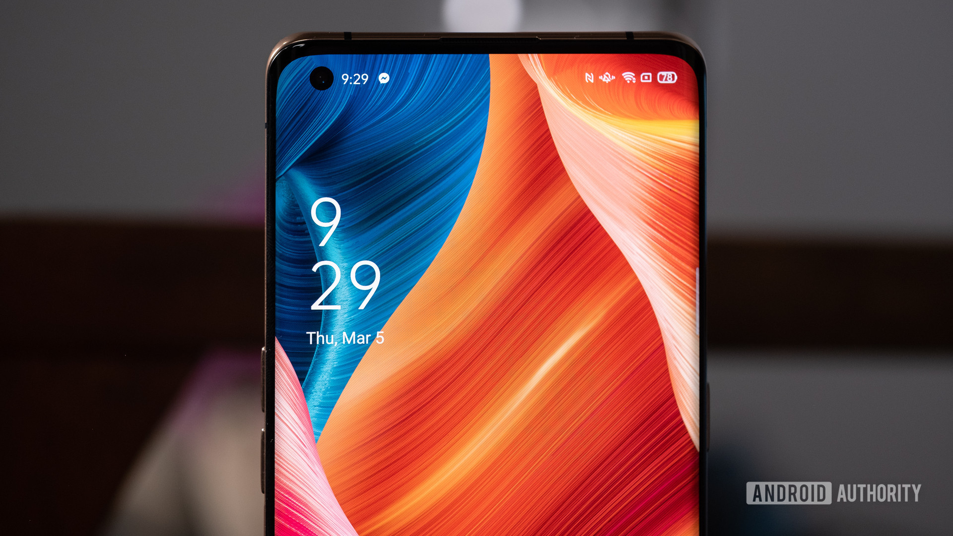 Oppo Find X2 Pro top half of display