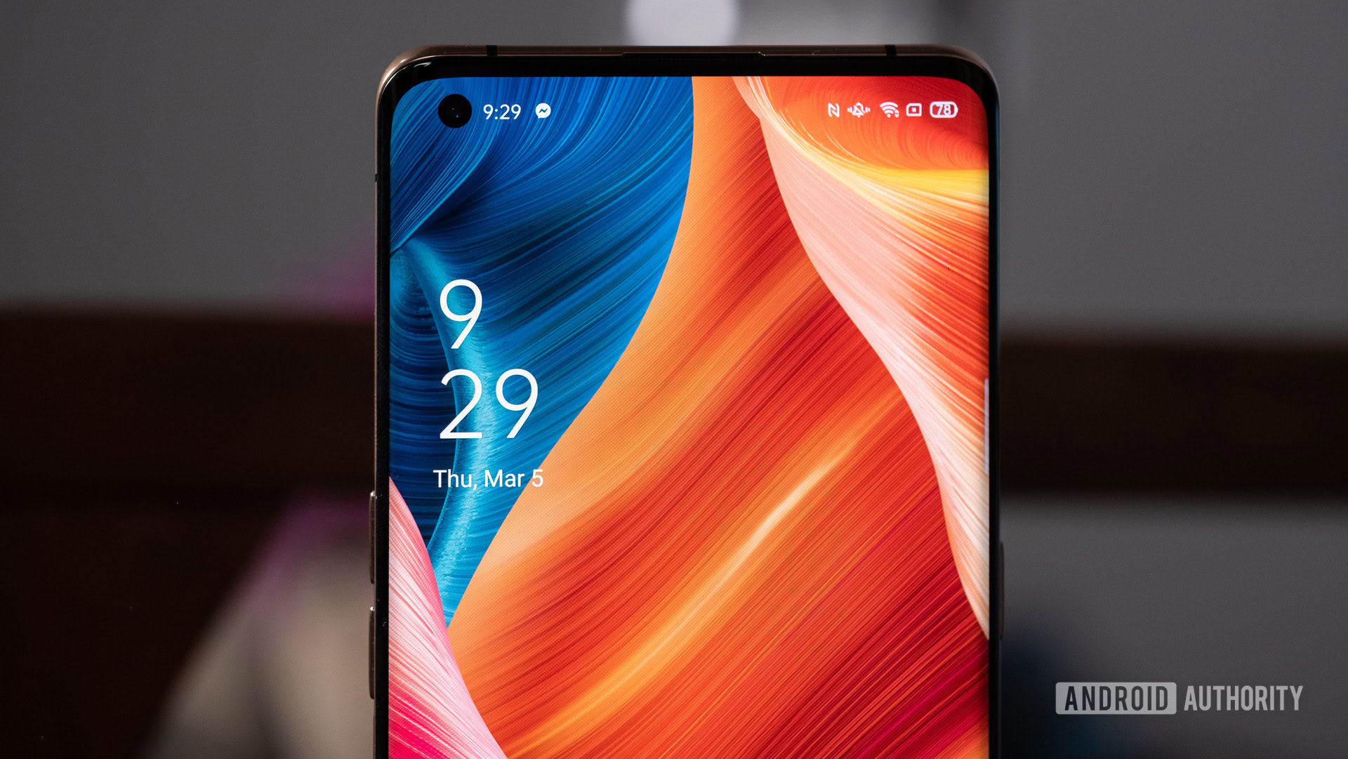 OPPO Find X2 Pro top half of display