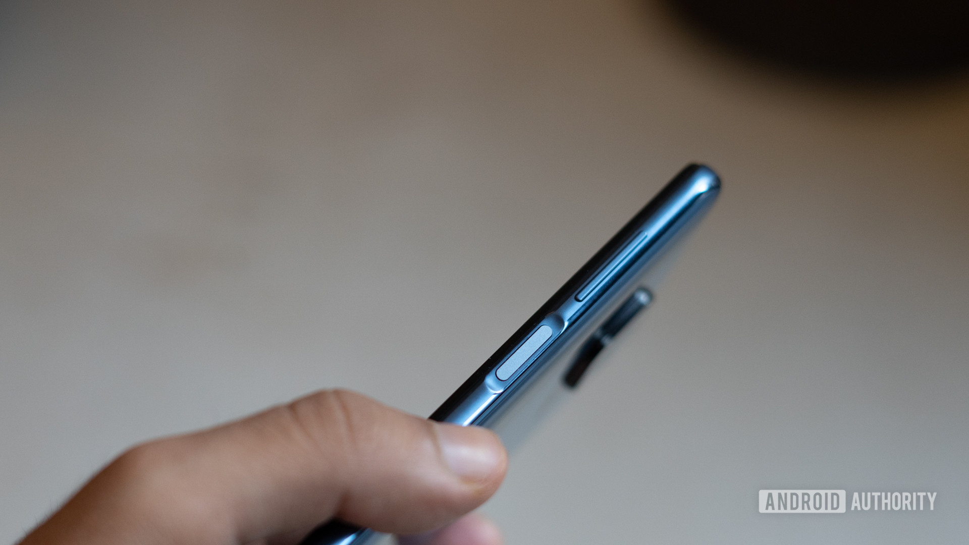Redmi Note 9 Pro side mounted fingerprint reader