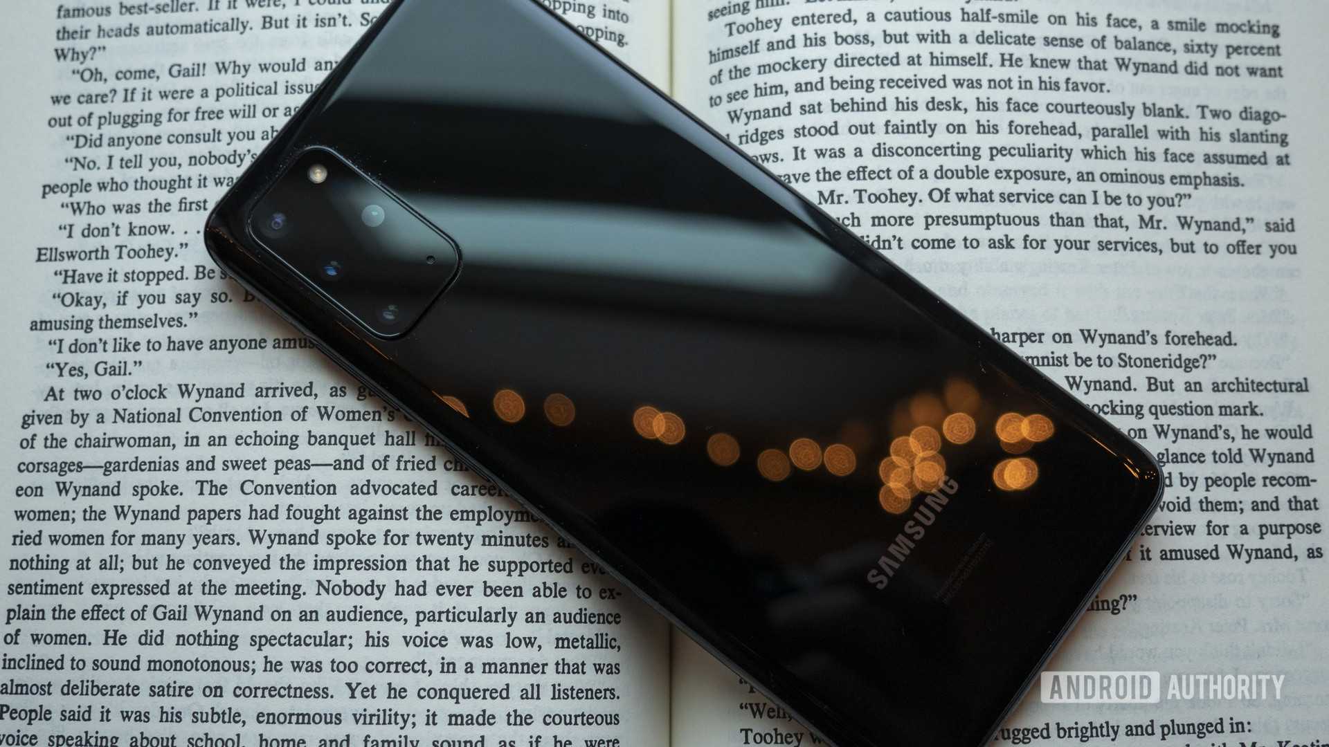 samsung galaxy s20 plus review black back on book 3