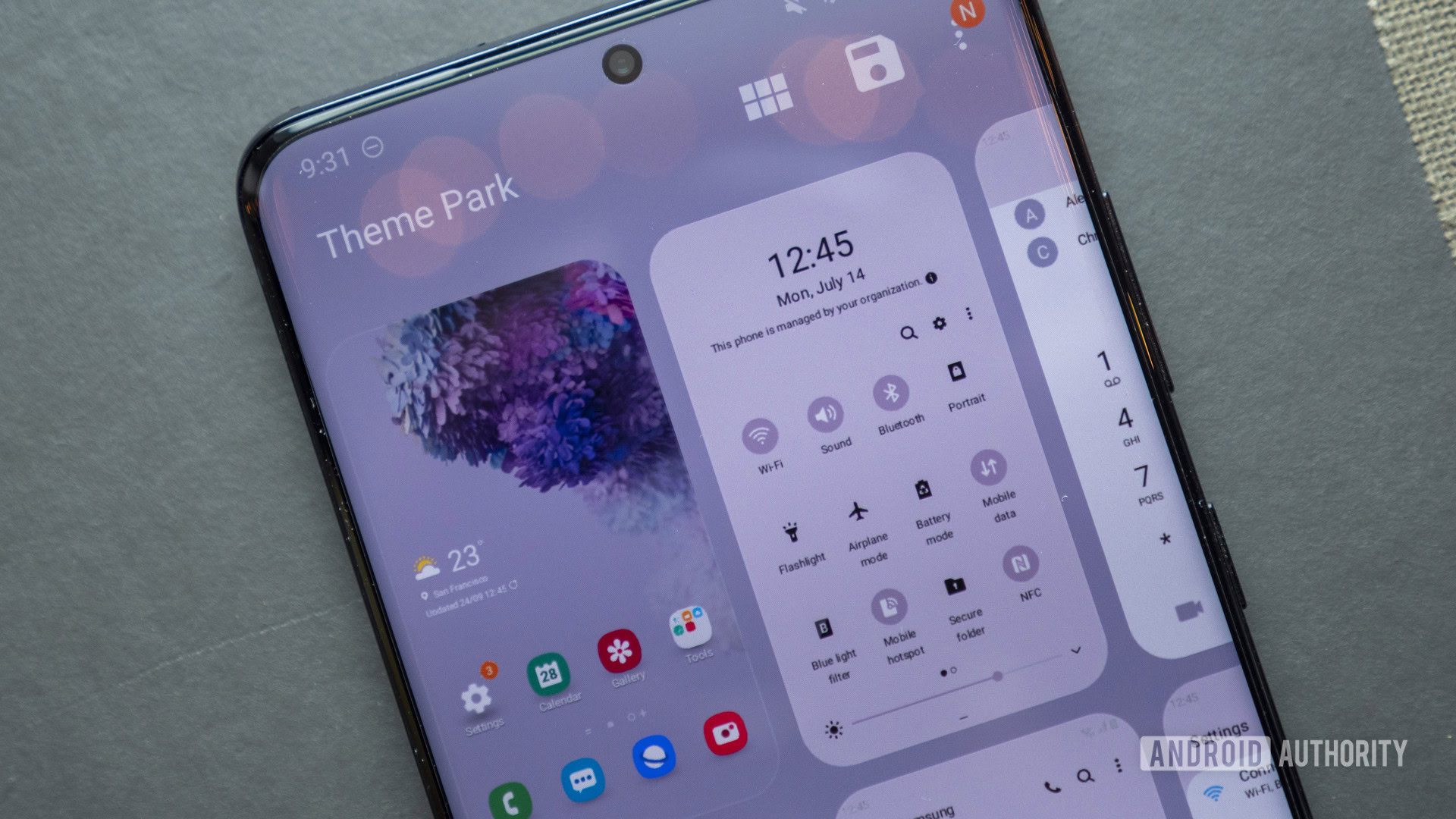 Galaxy S10 cutout wallpapers get official section in Galaxy Themes store   SamMobile