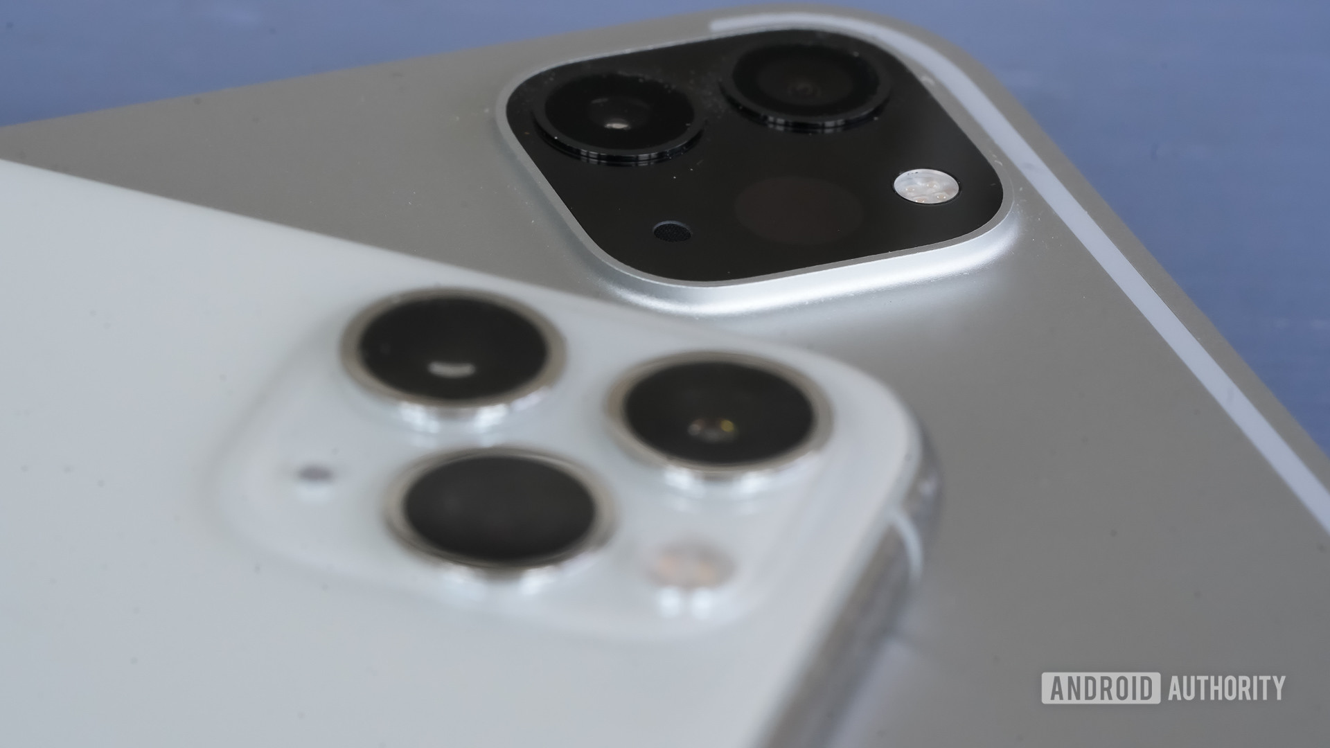 Apple iPad Pro 2020 two camera modules