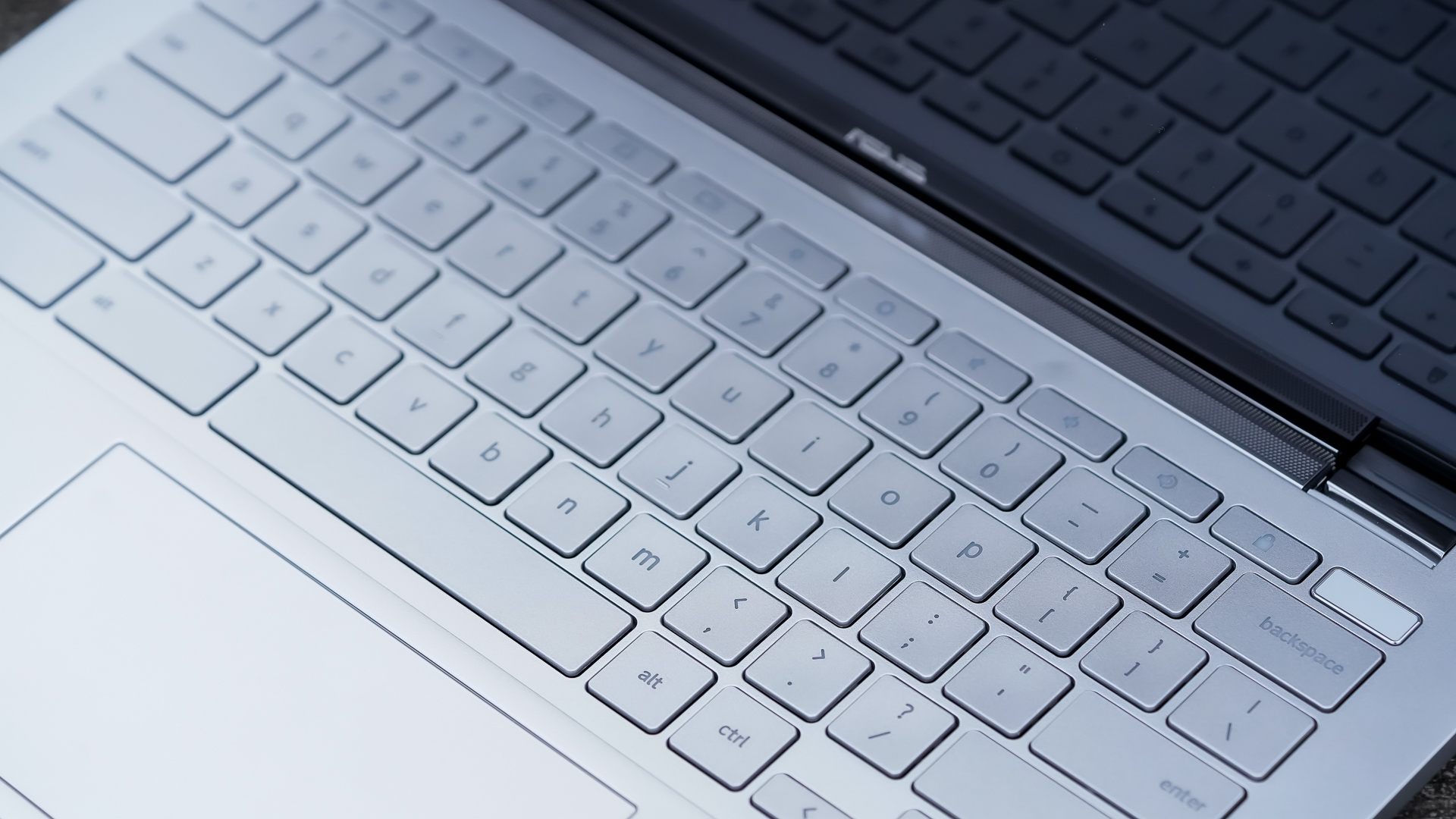 Asus Chromebook Flip C436 review keyboard closeup