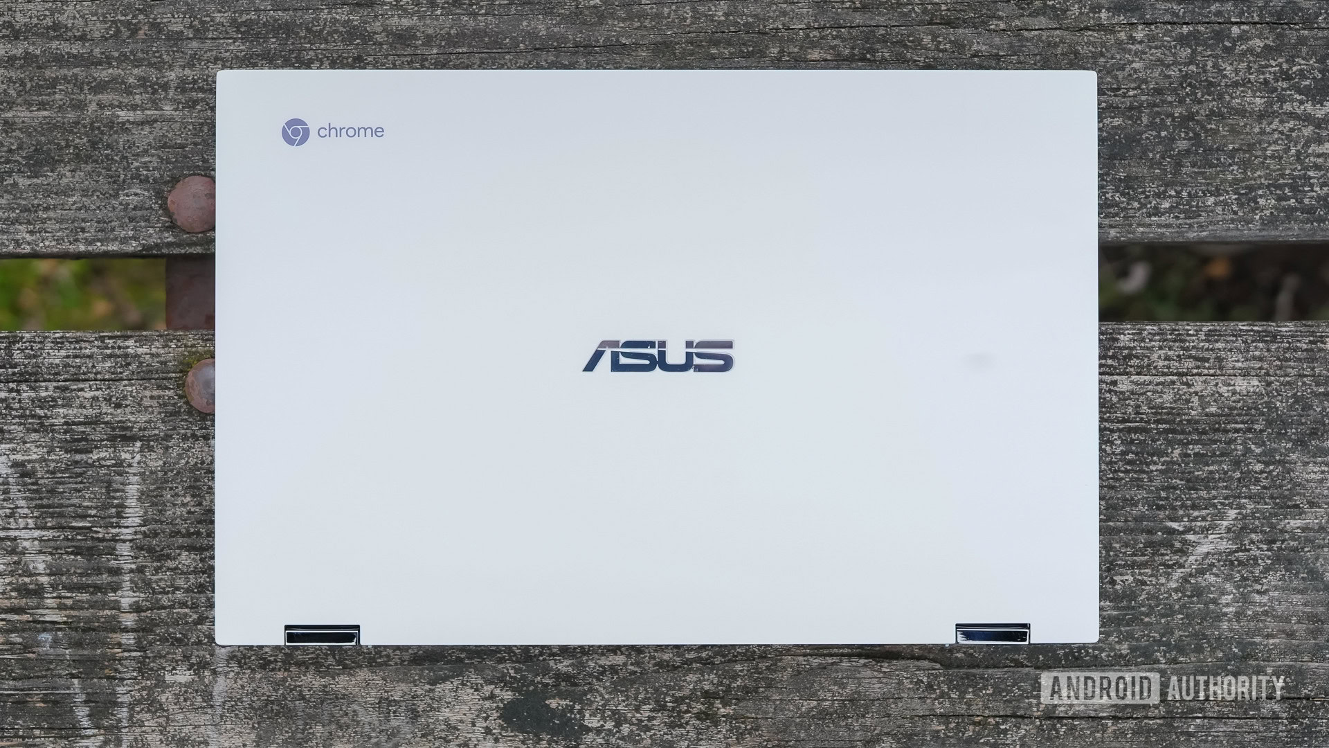 ASUS Chromebook Flip C436 review top lid closed