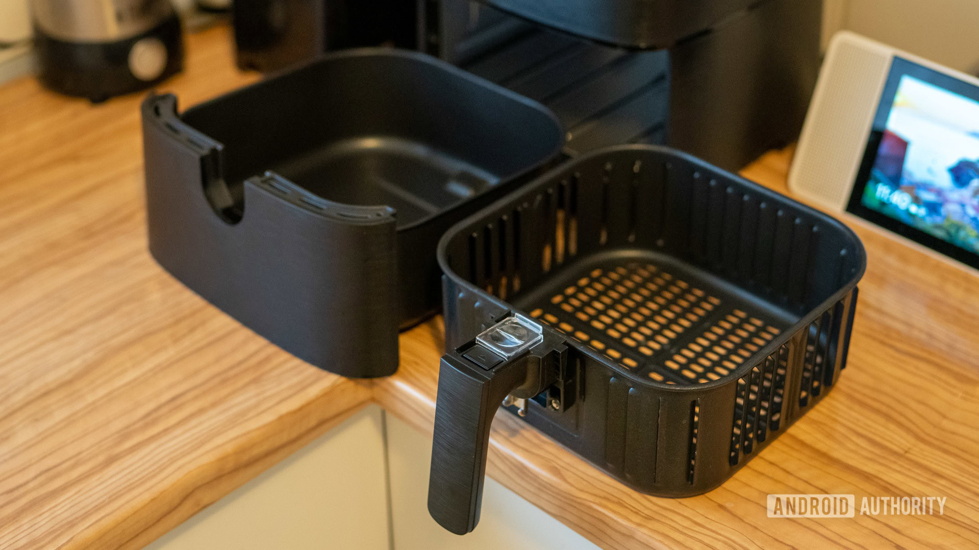 Cosori Smart Air Fryer fryer tray pieces