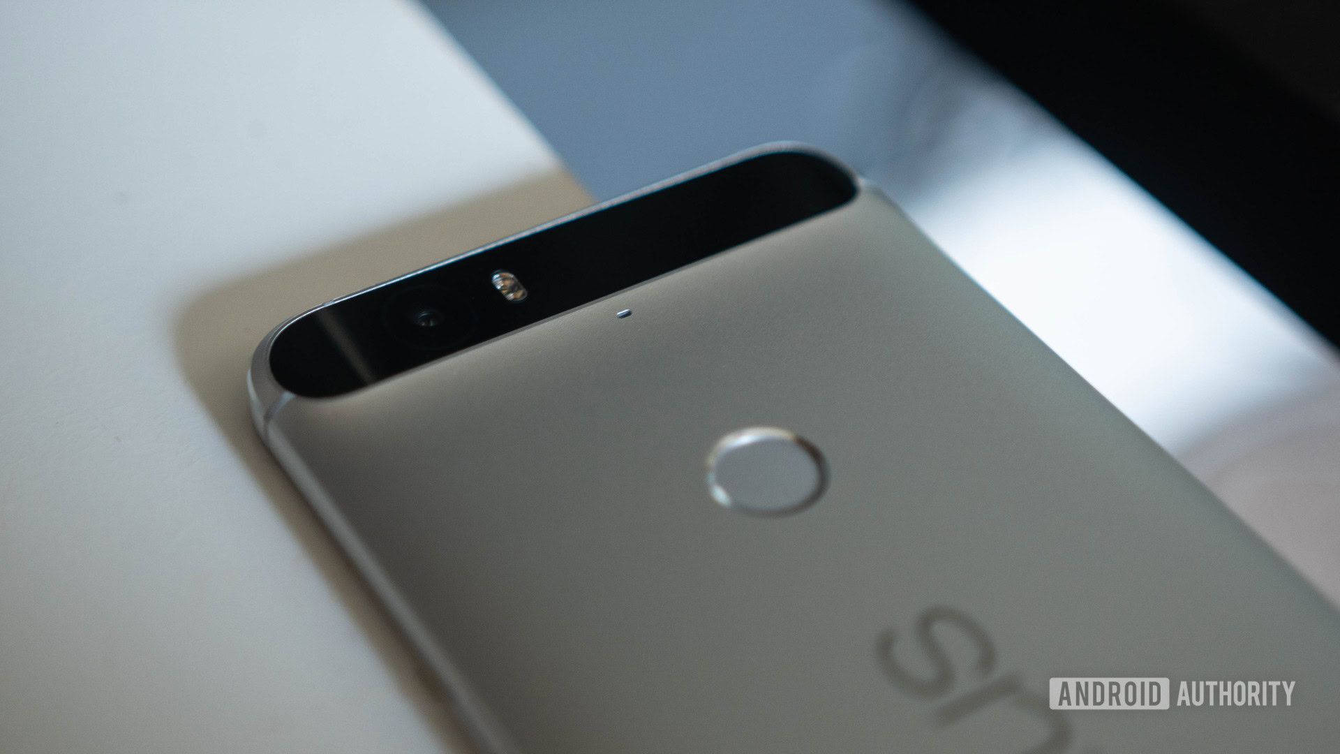 Google Nexus 6P rear visor