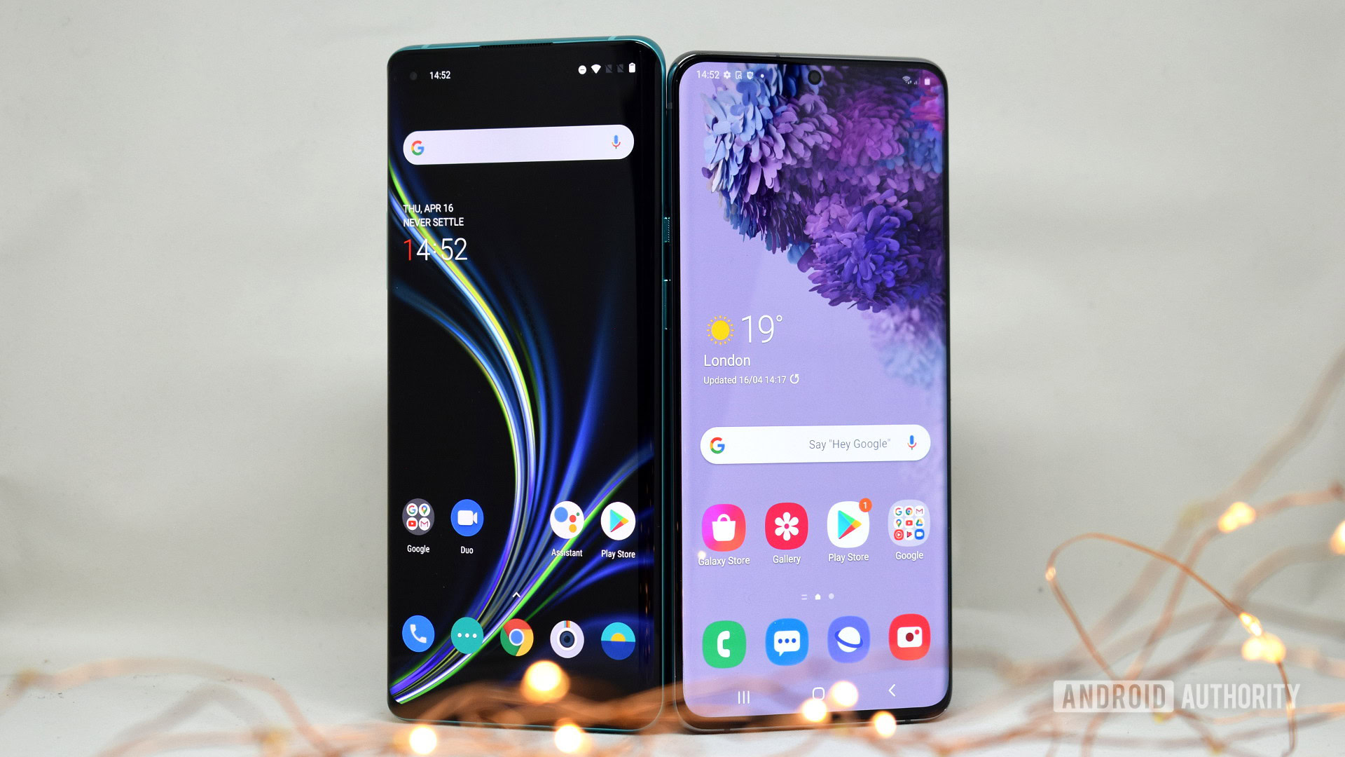 OnePlus 8 Pro vs Samsung Galaxy S20 Plus front