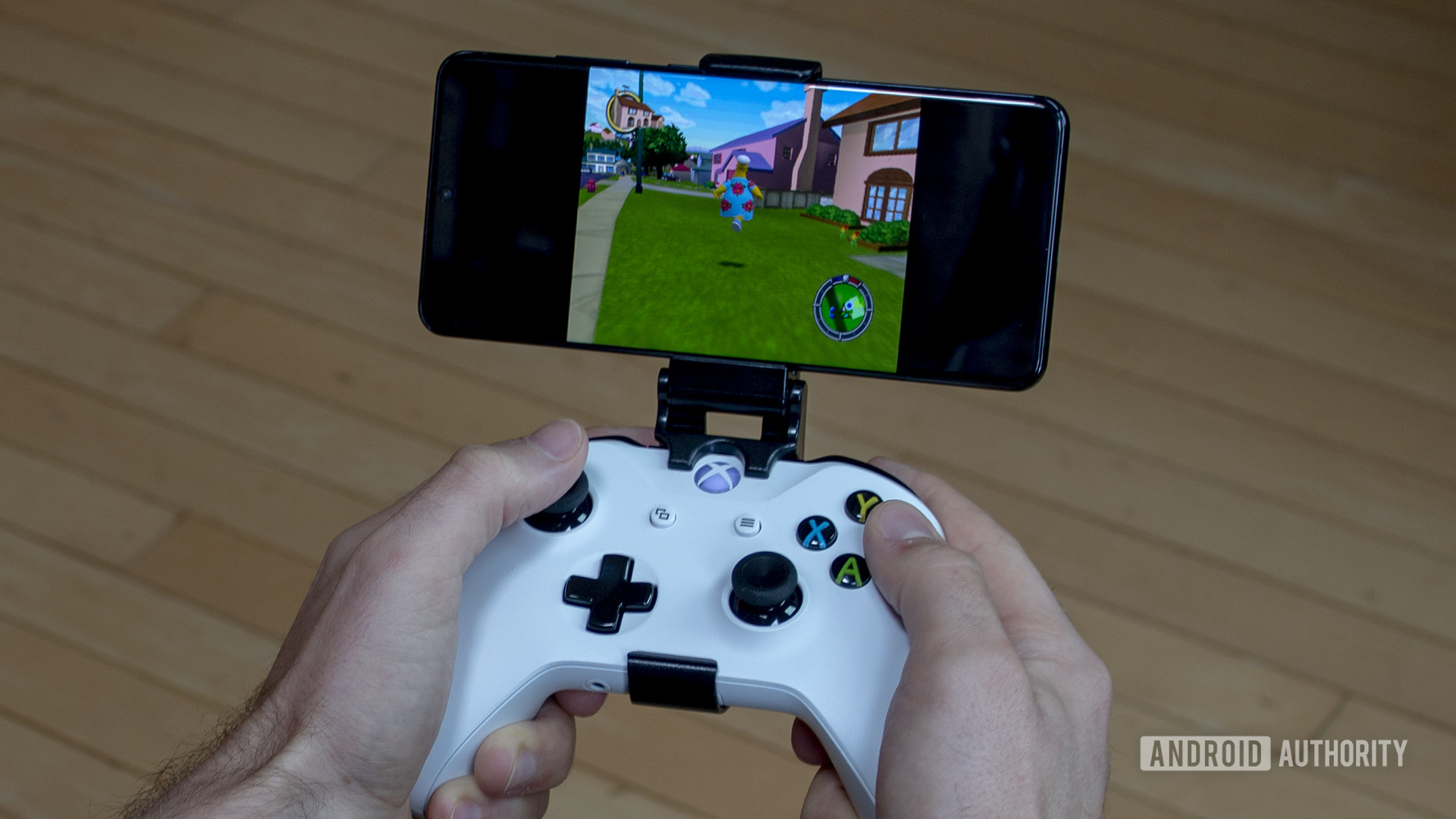 Emulación de Samsung Galaxy S20 Ultra GameCube con controlador Xbox en mano