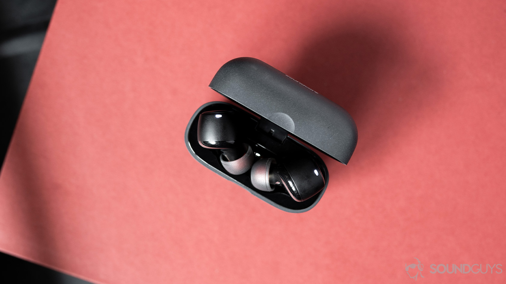 Anker SoundCore Liberty Air 2 aerial true wireless earbuds charging case open