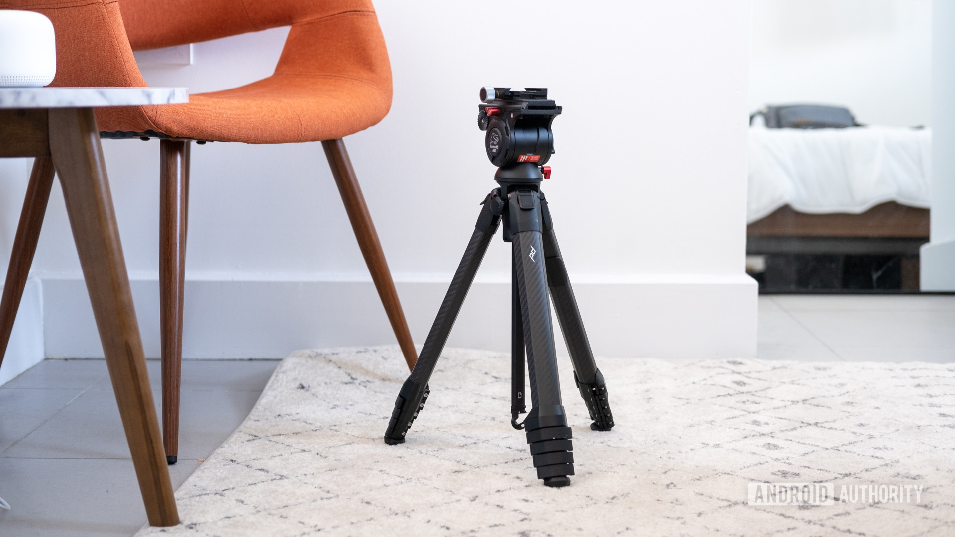 Peak Design photography tripod with iFootage 