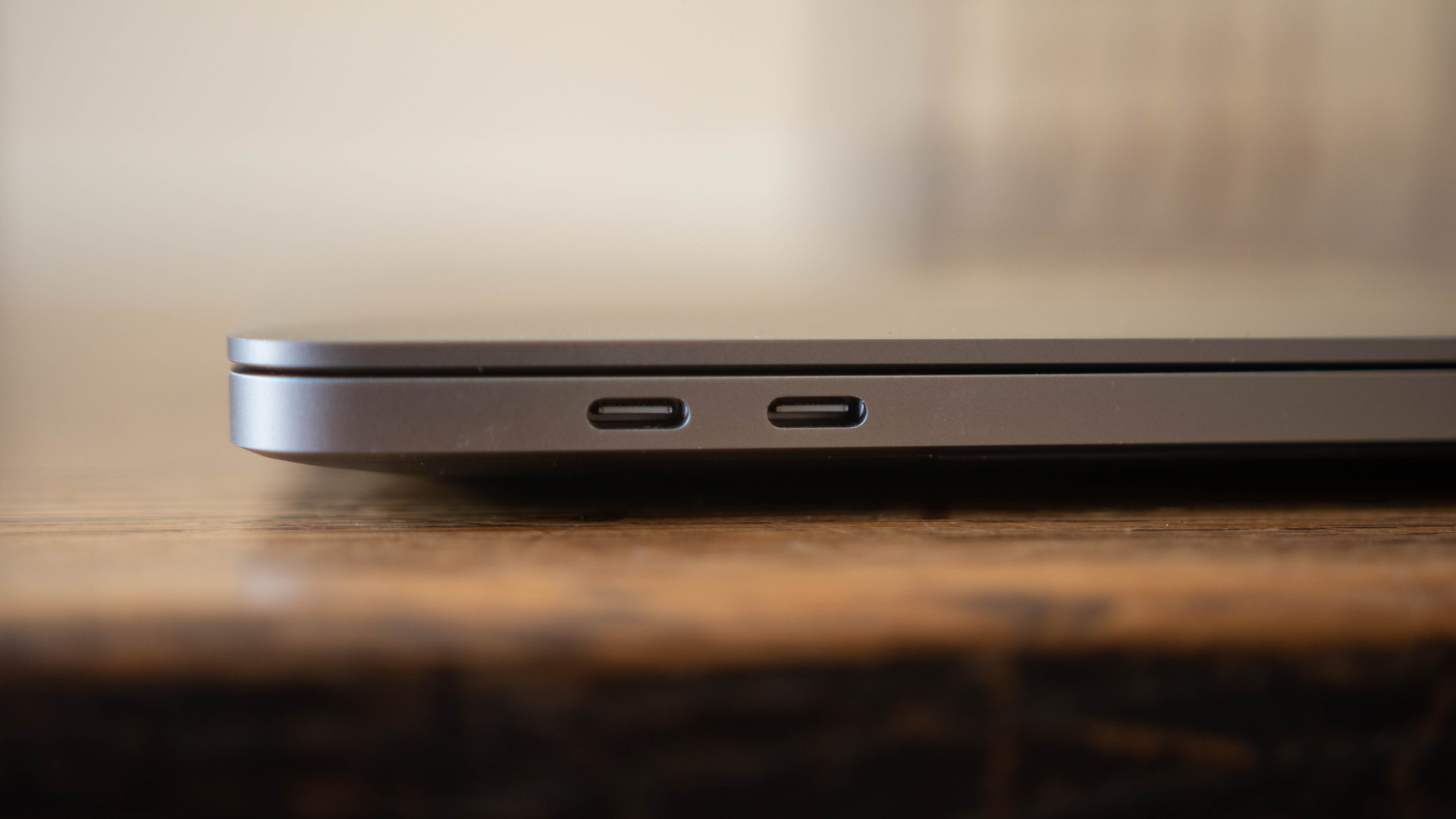 16 inch MacBook Pro left side USB C ports