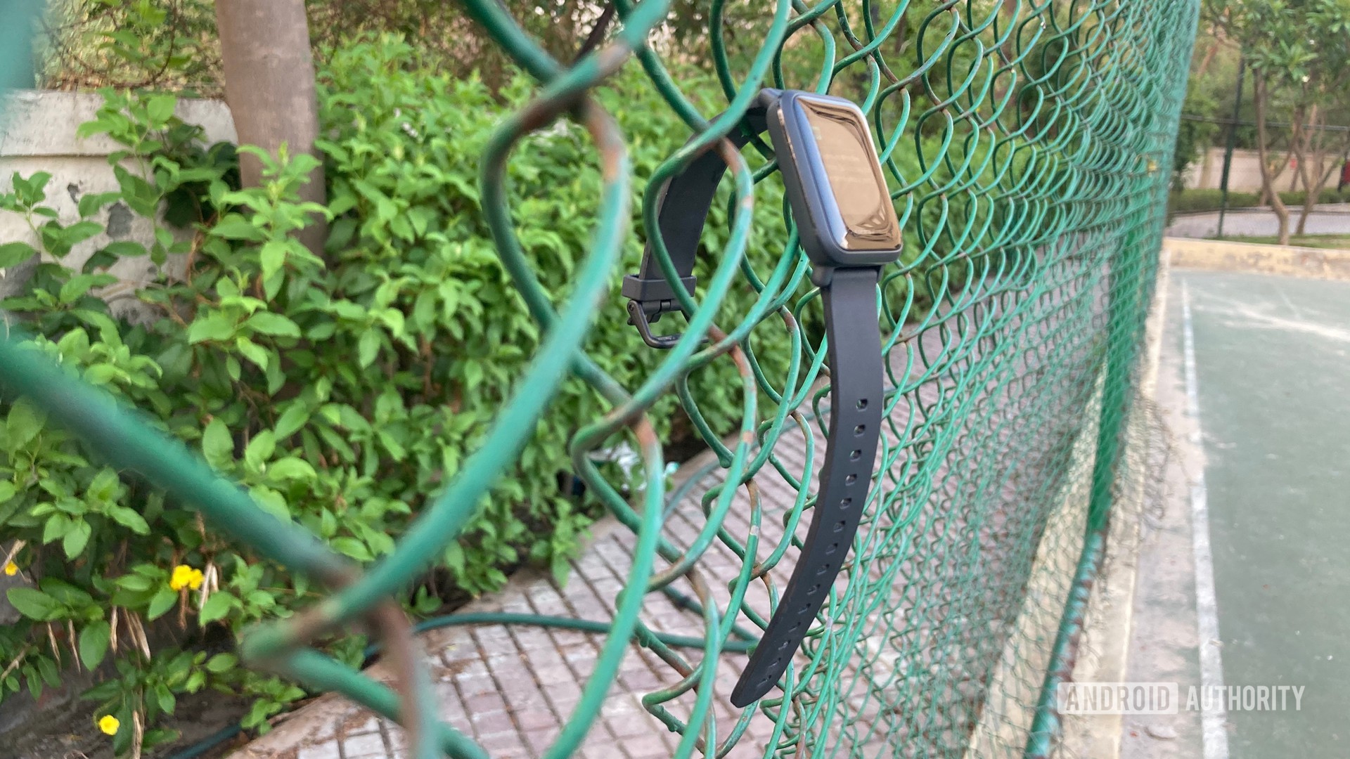 Amazfit BIP S sideview