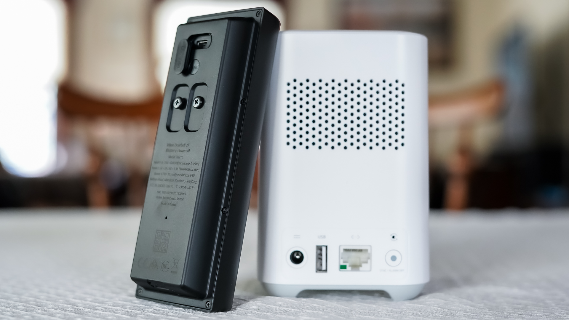 Eufy Video Doorbell base et sonnette arrière