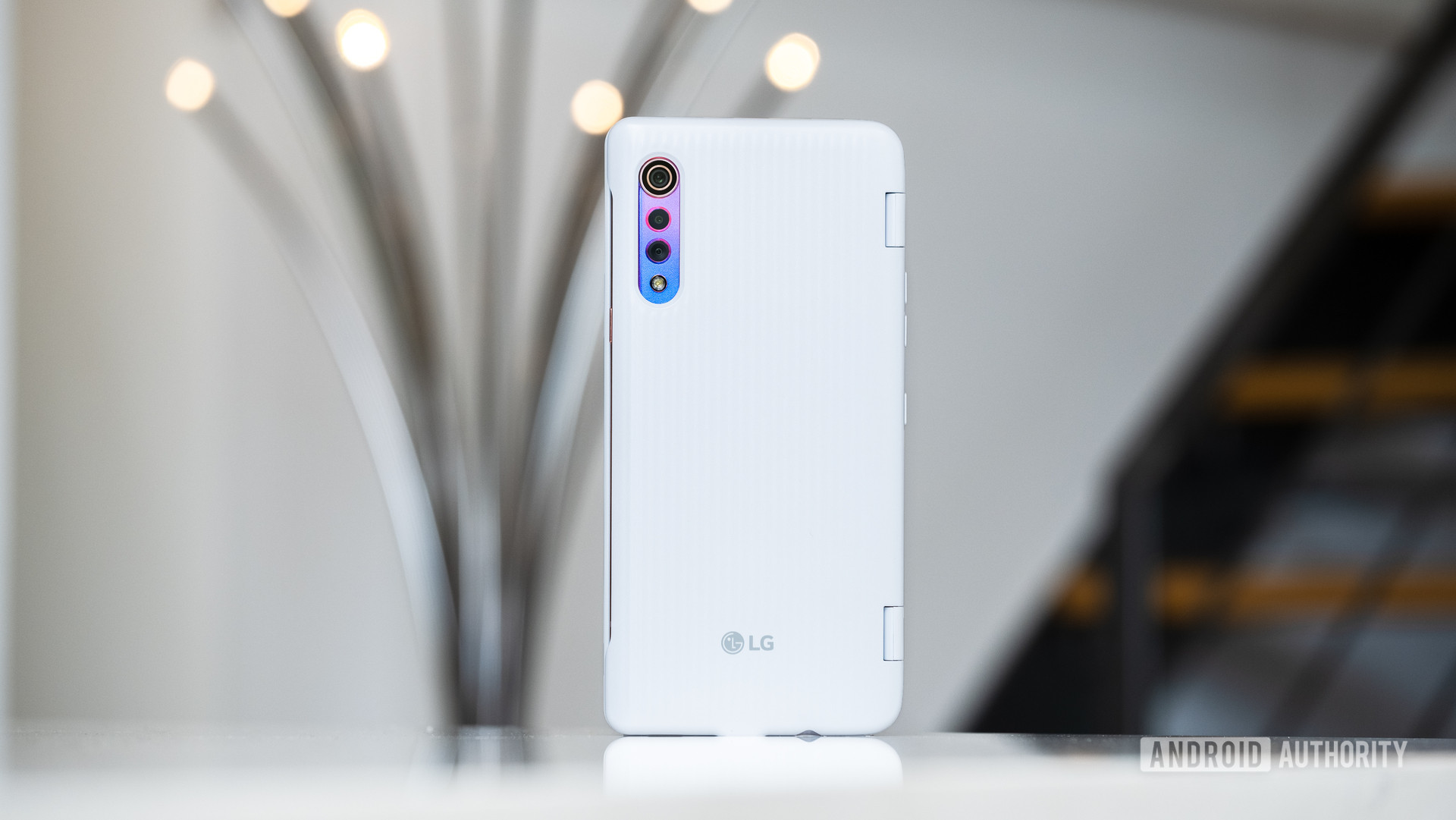 LG Velvet back of dual screen case