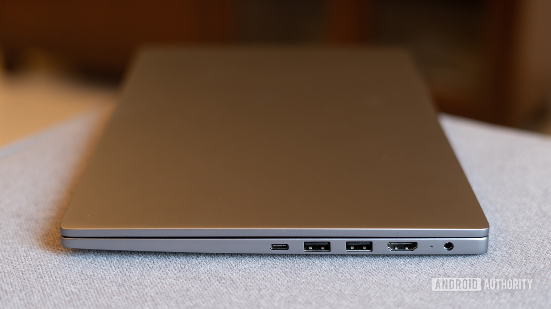 MI Notebook 14 Horizon showing ports on the side