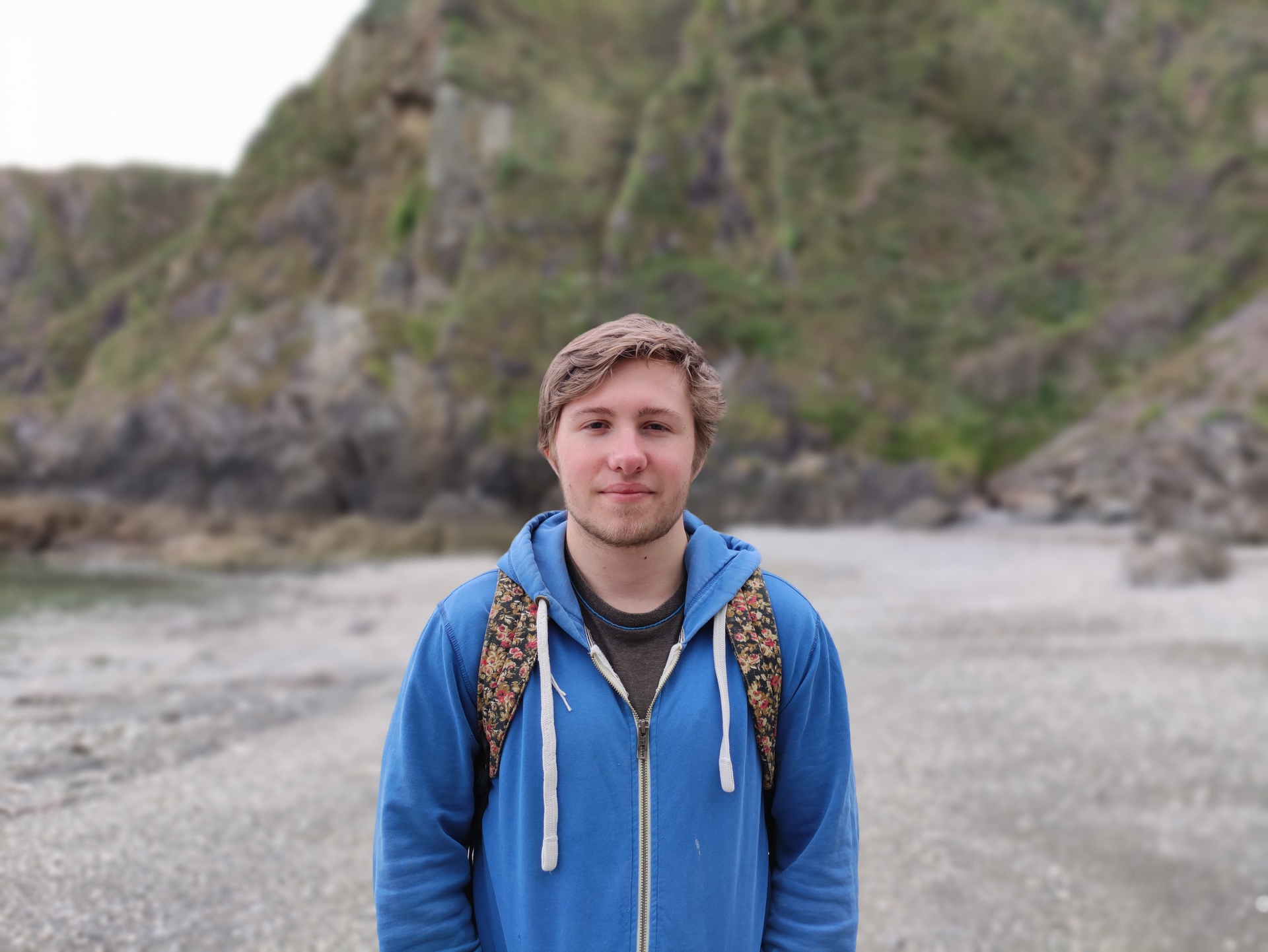 Poco F2 Pro camera test Portrait test outdoors cliff