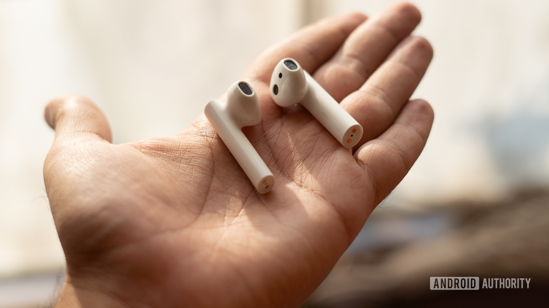 Image of Xiaomi True Wireless Earphones 2 earbuds in hand
