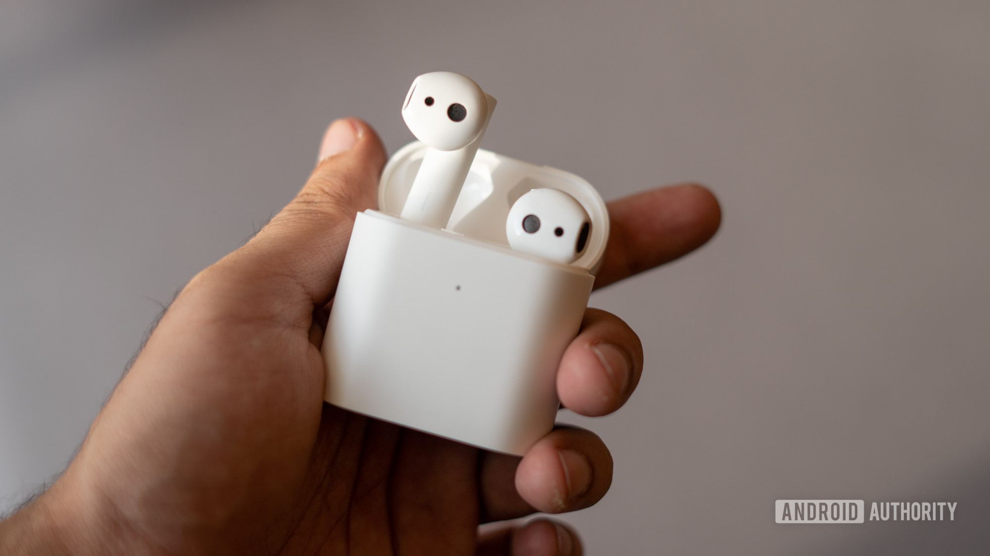 Image of Xiaomi True Wireless Earphones 2 popping out of the case