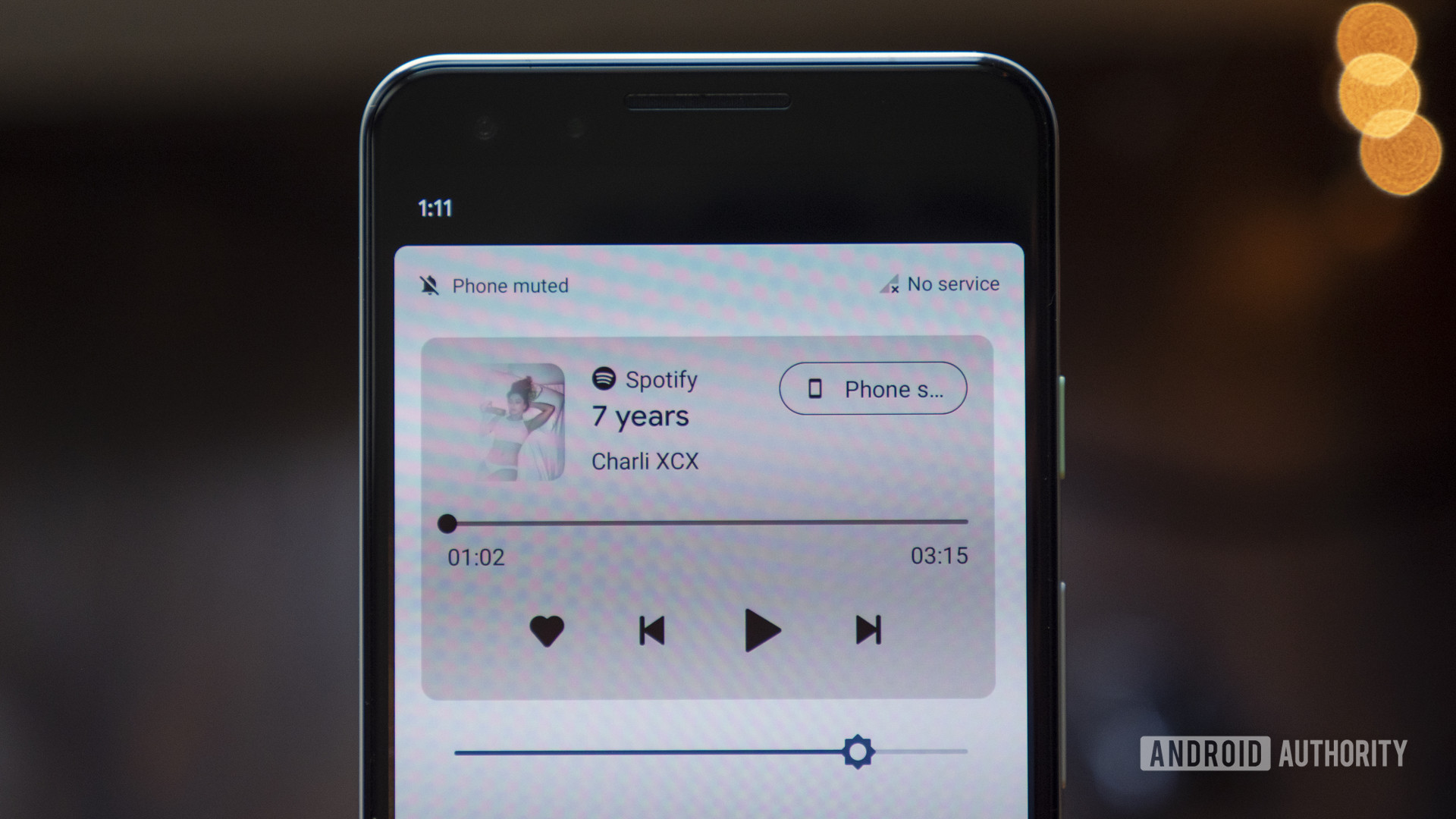 android 11 beta media playback controls notification shade close up pixel 3