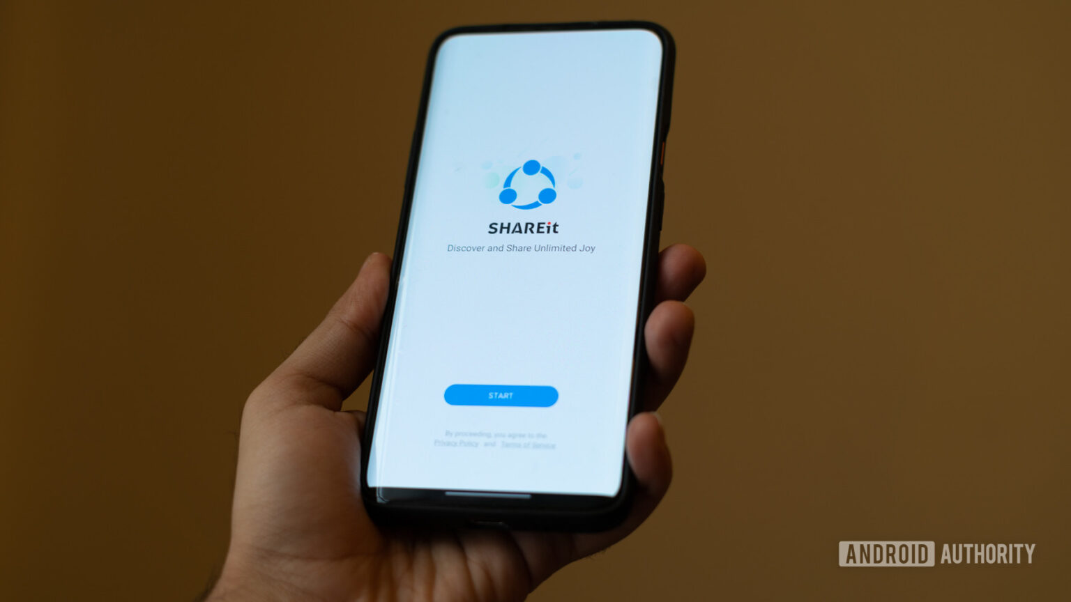 How to send high quality video from Android to iPhone - Android Authority