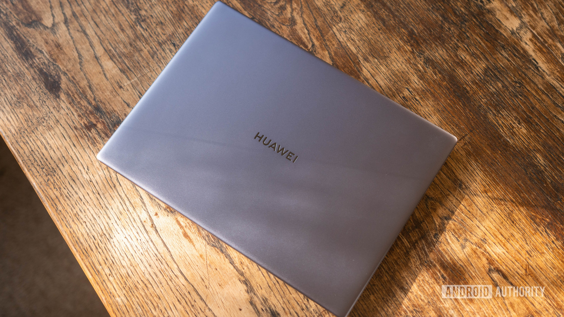 HUAWEI Matebook 14 2020 AMD rear shell wide shot