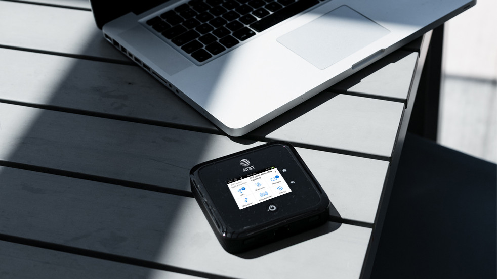 Nighthawk 5G Mobile Hotspot Pro