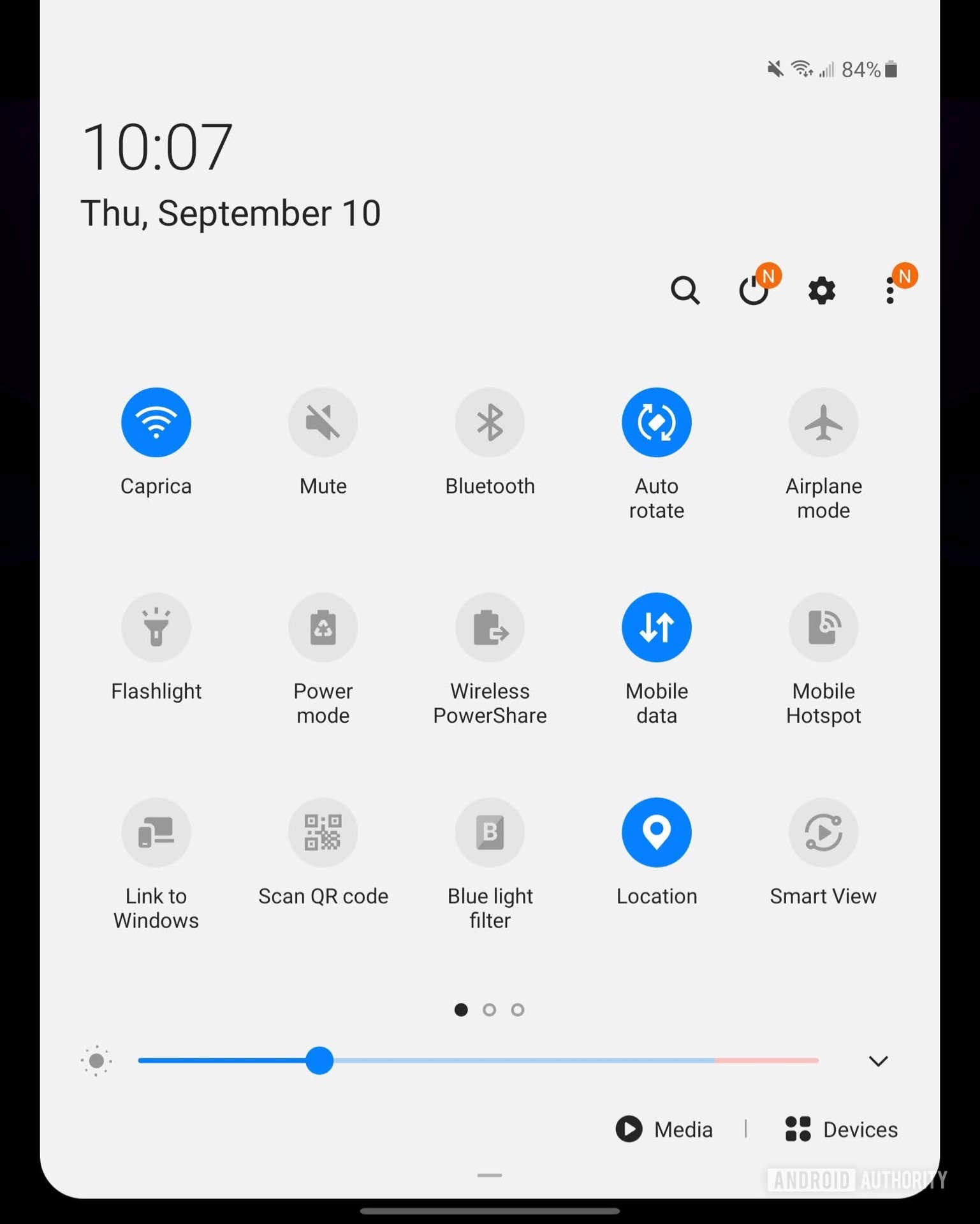 Samsung Galaxy Z Fold 2 Main Display quick settings