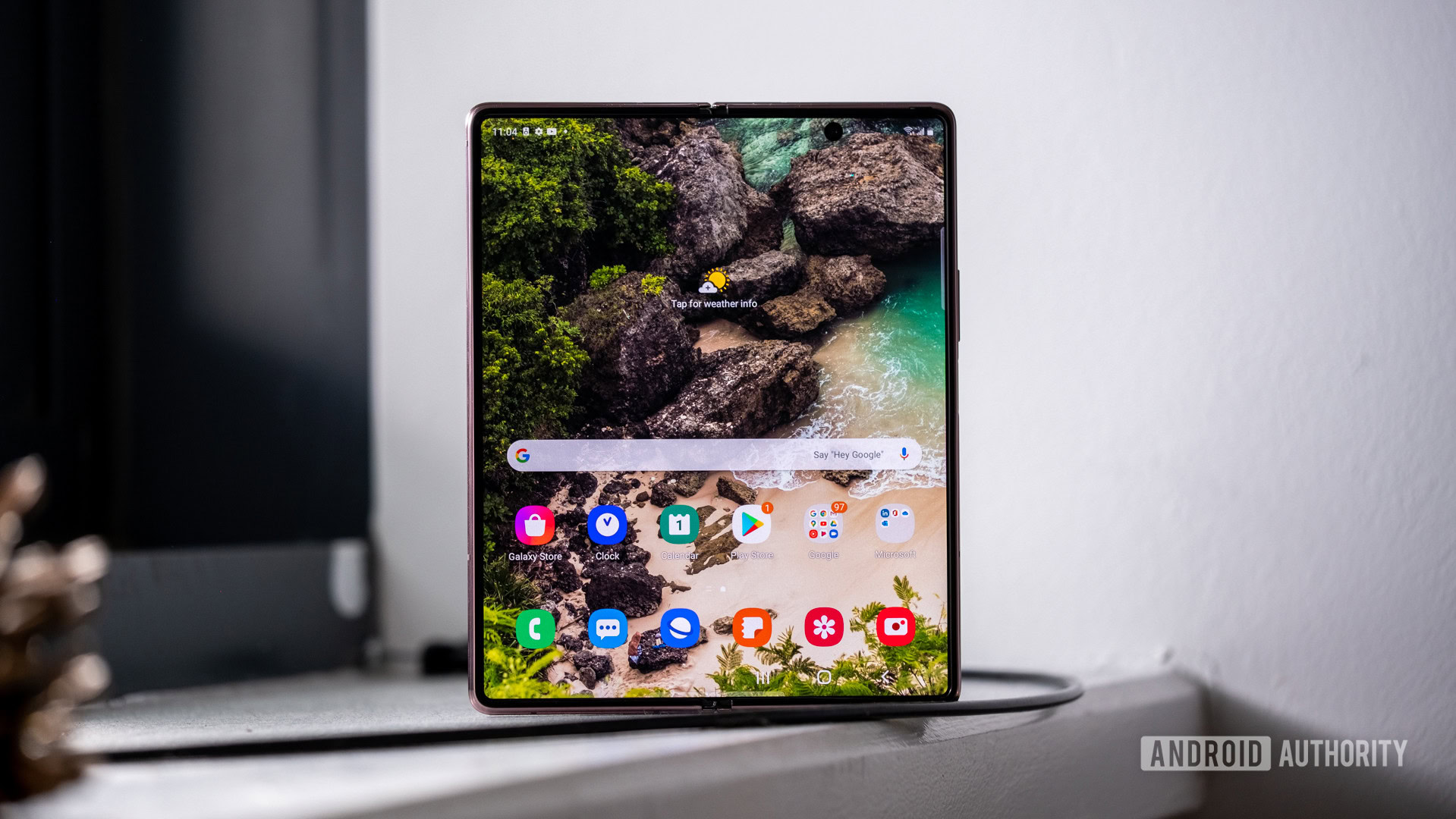 Samsung Galaxy Z Fold 2 display open