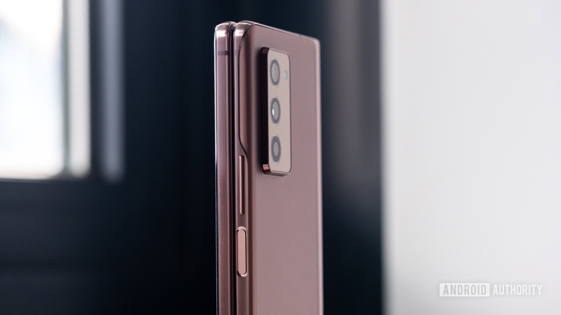 Samsung Galaxy Z Fold power and volume rockers