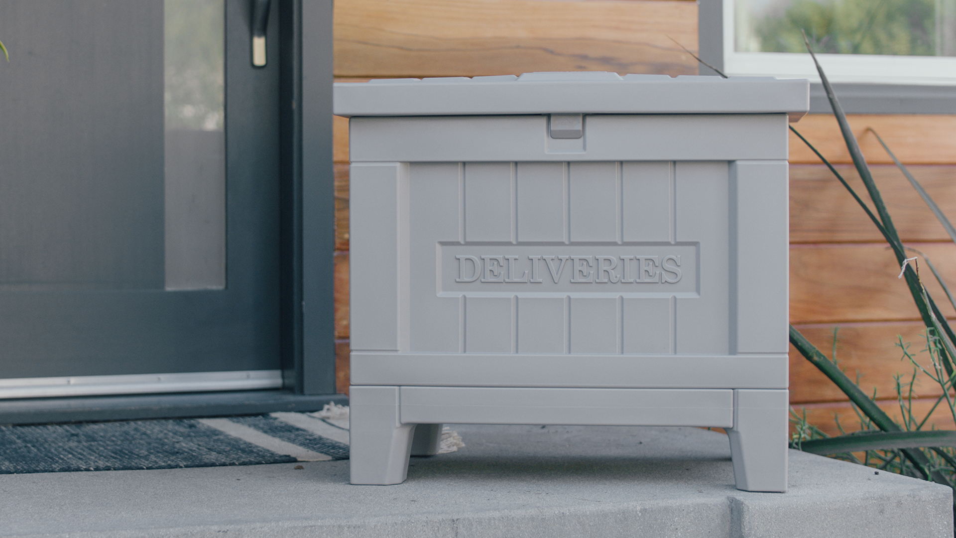 Yale Smart Delivery Box Promo Image