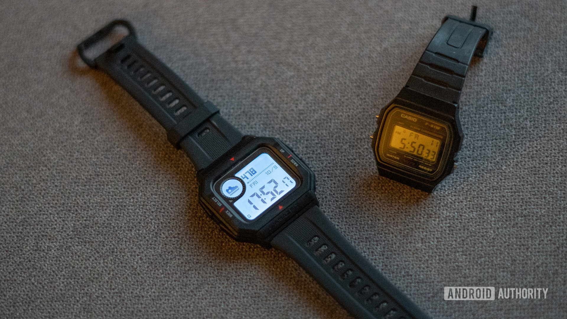 Amazfit Neo profile image with backlight on