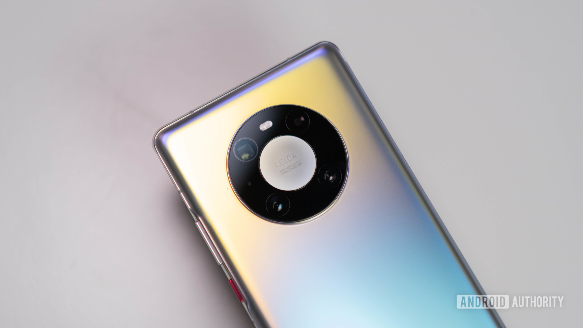 HUAWEI Mate 40 Pro close up of ring camera