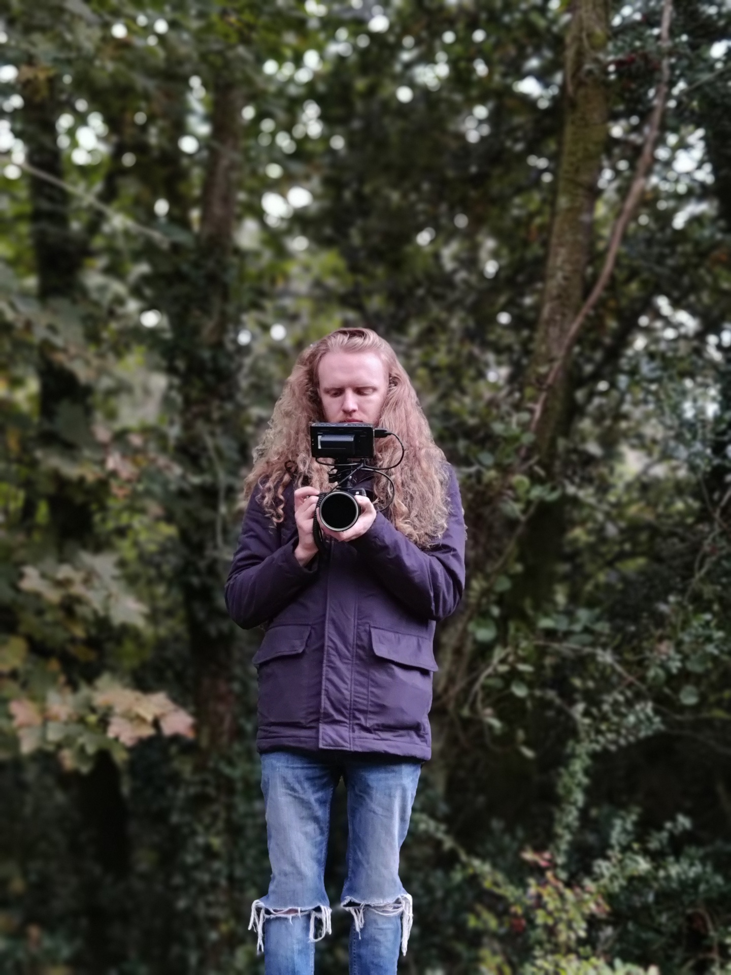 OnePlus 8T outdoor portrait of a camera operator