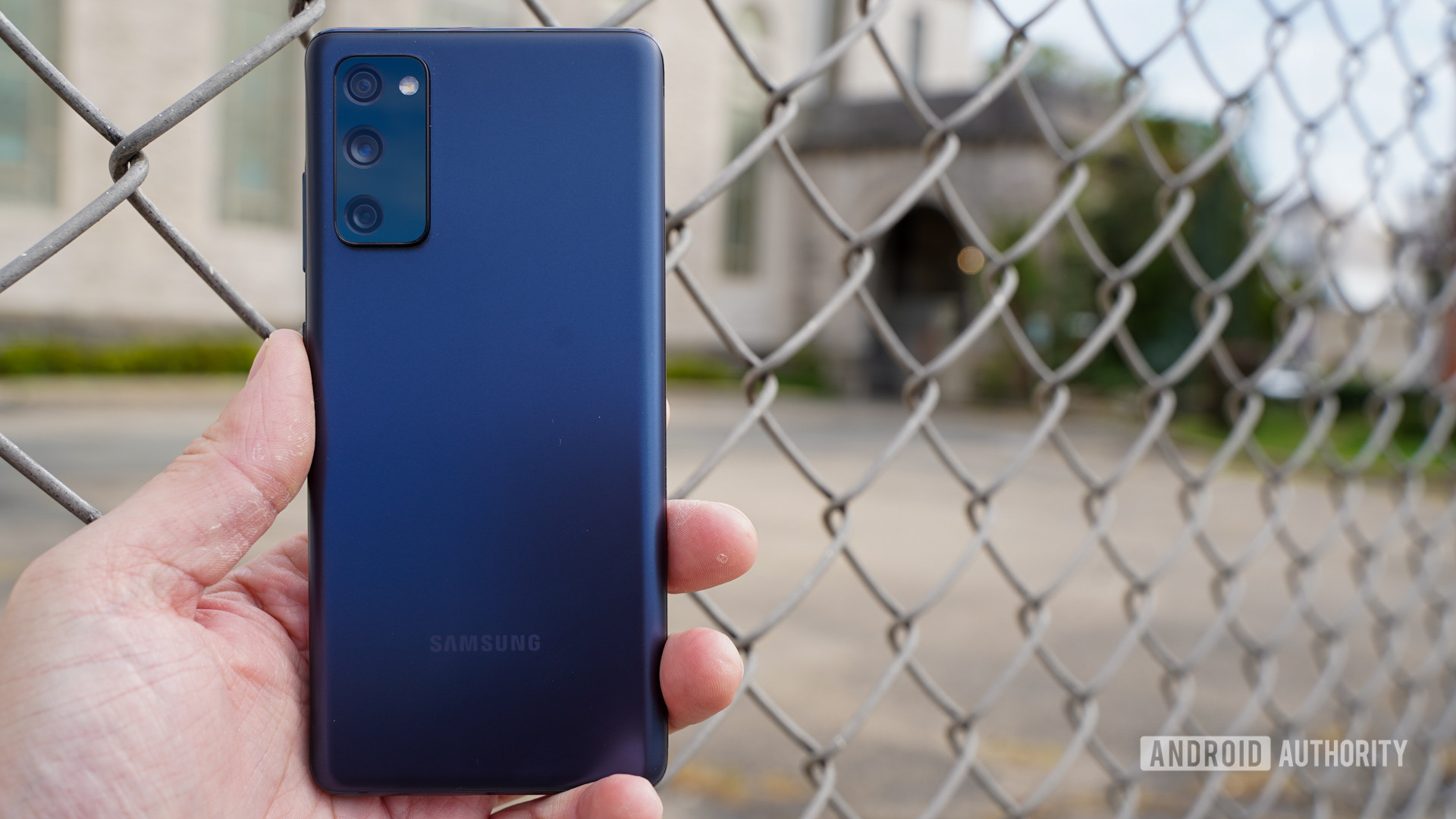 Samsung Galaxy S20 FE 5G Review: A Surefire 5G Fan-Favorite