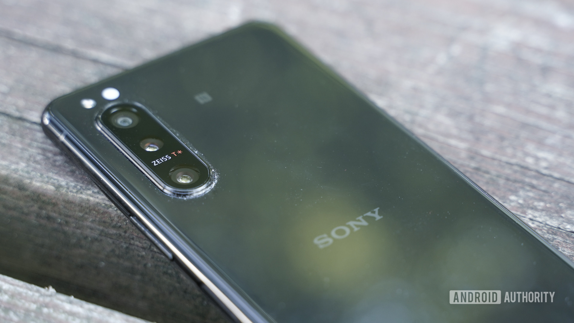 Sony Xperia 5 II camera bump